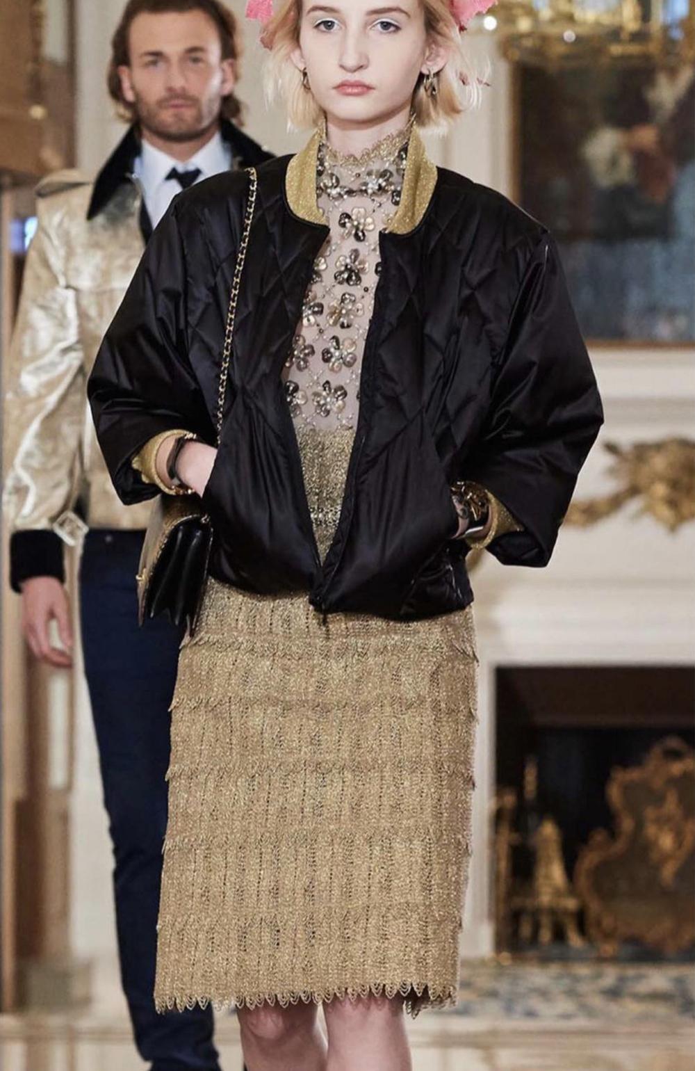 Chanel - Willow Smith - Veste polaire matelassée noire pour la campagne publicitaire en vente 4