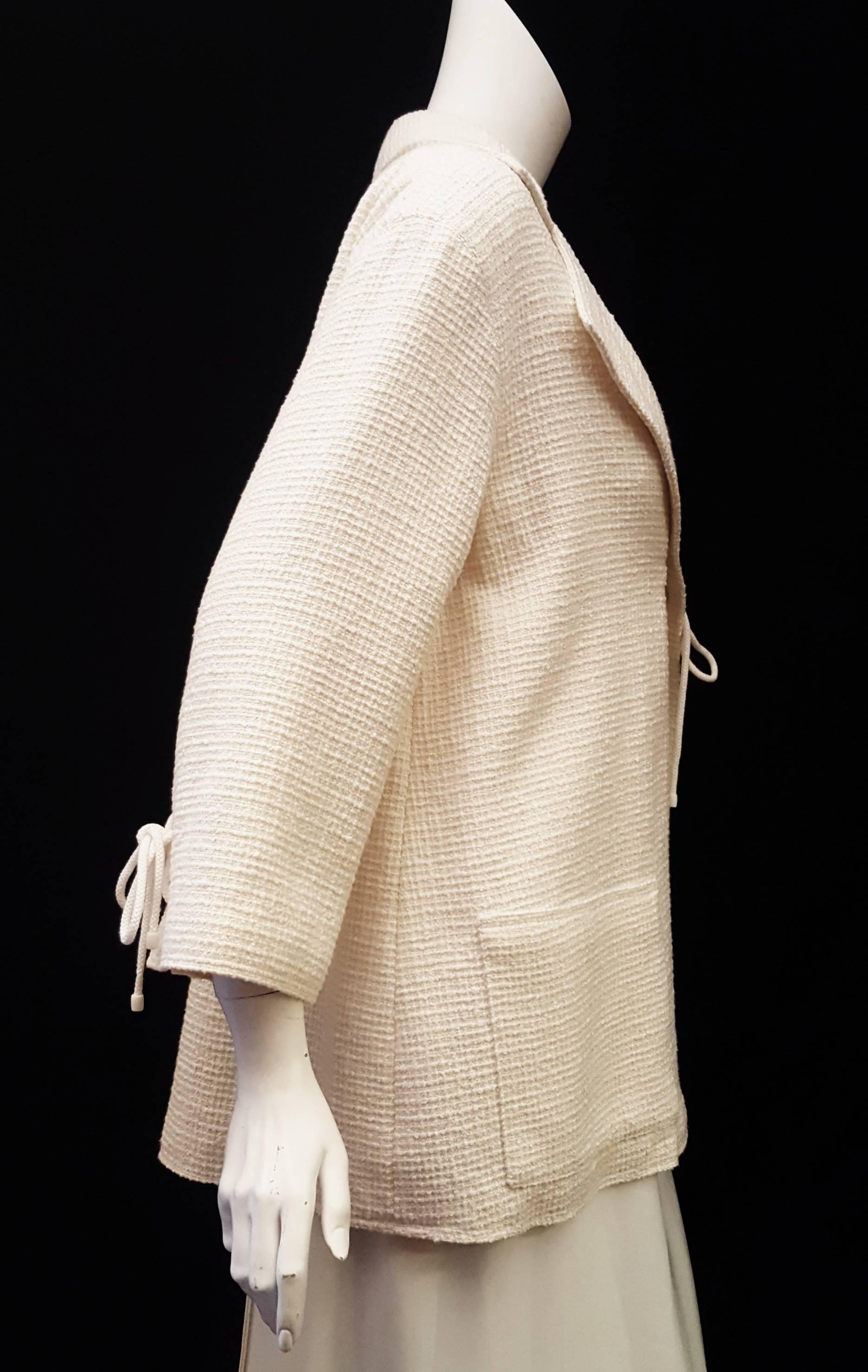 Chanel Winter White 07 Cruise Collection Tweed Jacket In Excellent Condition In Palm Beach, FL