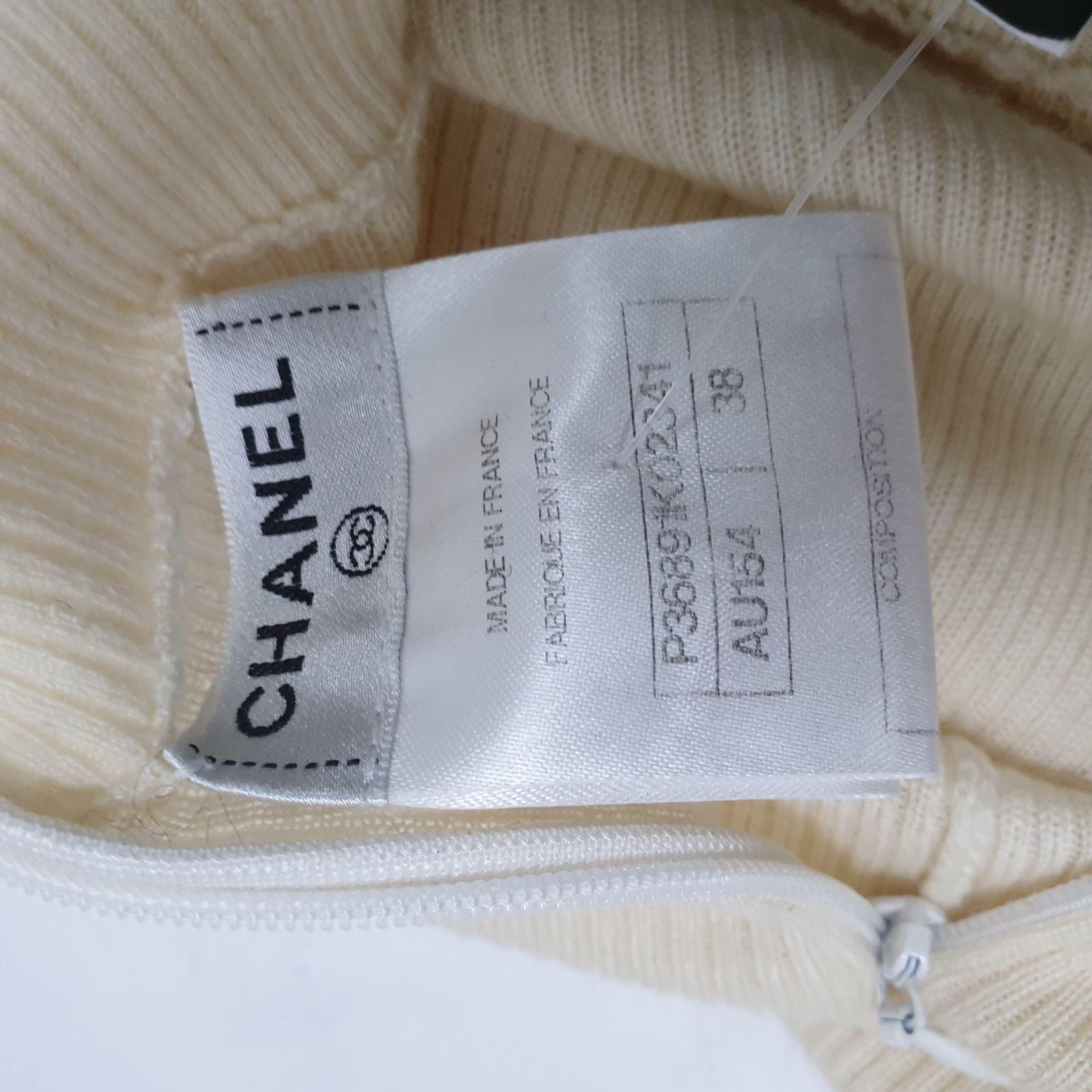 Chanel Wite Schwarzer Rollkragenpullover aus Kaschmir Damen im Angebot