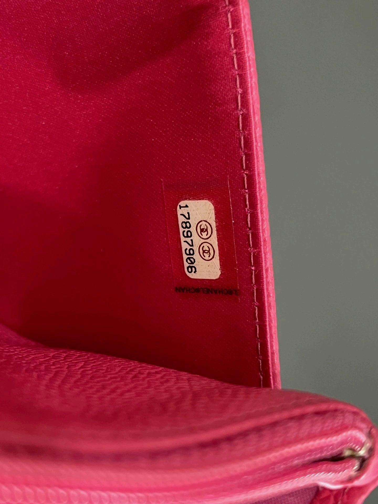 Chanel WOC Wallet on Chain Fuchsia Caviar Leather with Enamel Logo For Sale 6
