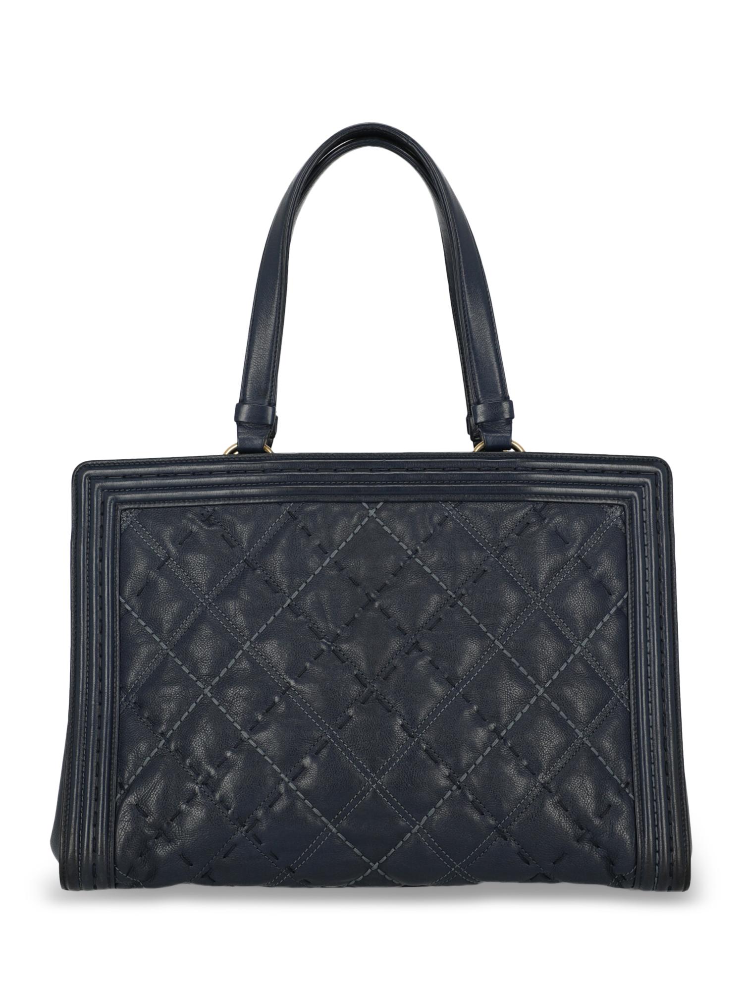 Chanel Woman Boy Tote Navy  In Fair Condition For Sale In Milan, IT