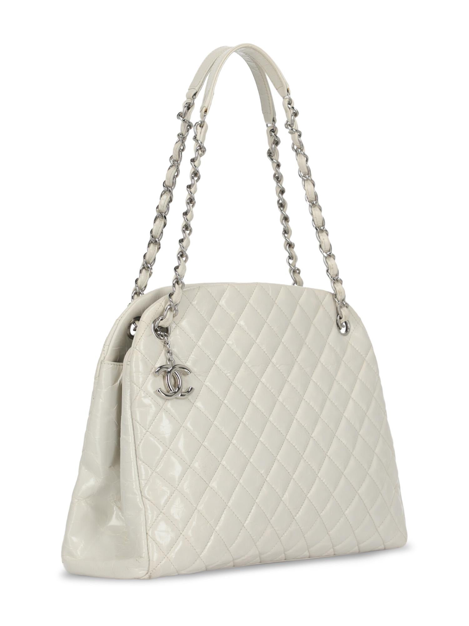 Chanel Woman Mademoiselle White  In Fair Condition For Sale In Milan, IT