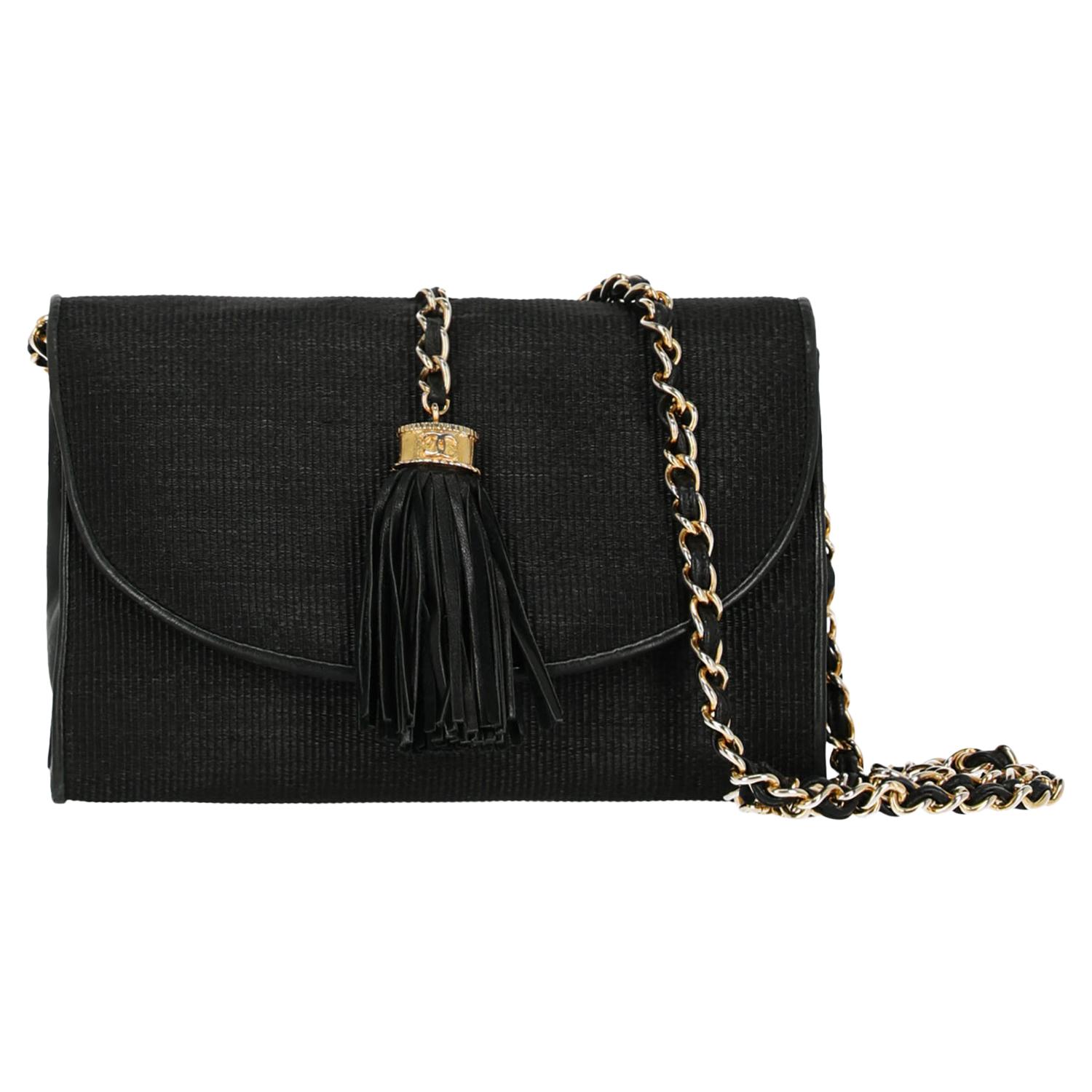 Chanel Woman Shoulder bag Black 