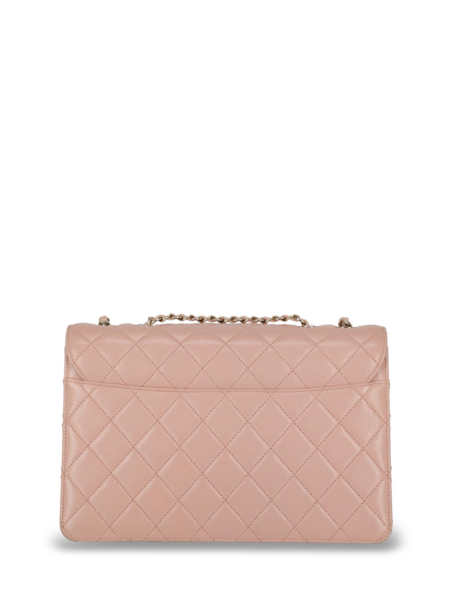 Beige Chanel Woman Shoulder bag Pink  For Sale