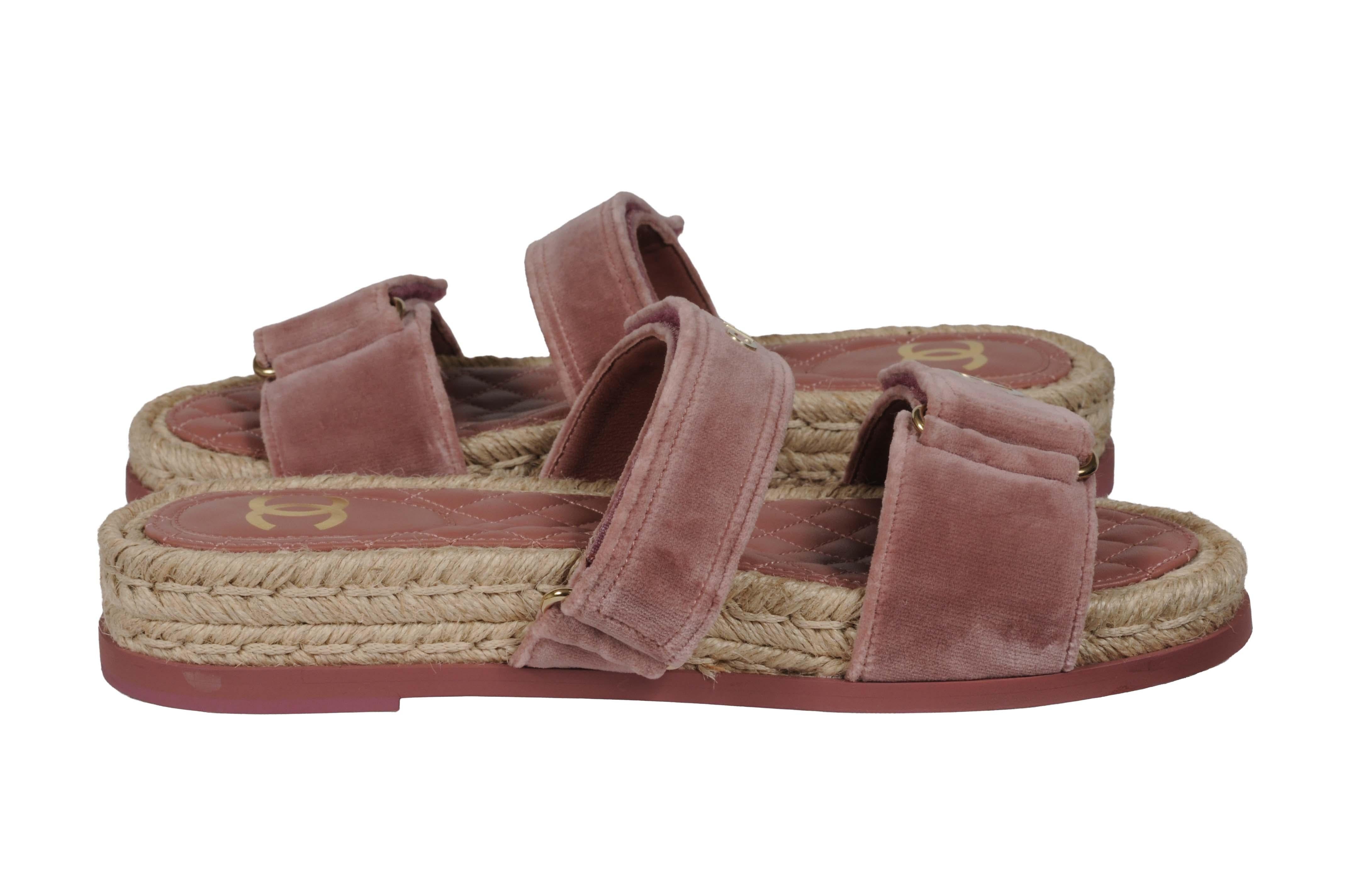 Chanel Donna CC Logo Espadrille Mules Sandali Taglia US 10 EU 40 Velluto Rosa Malva in vendita 7