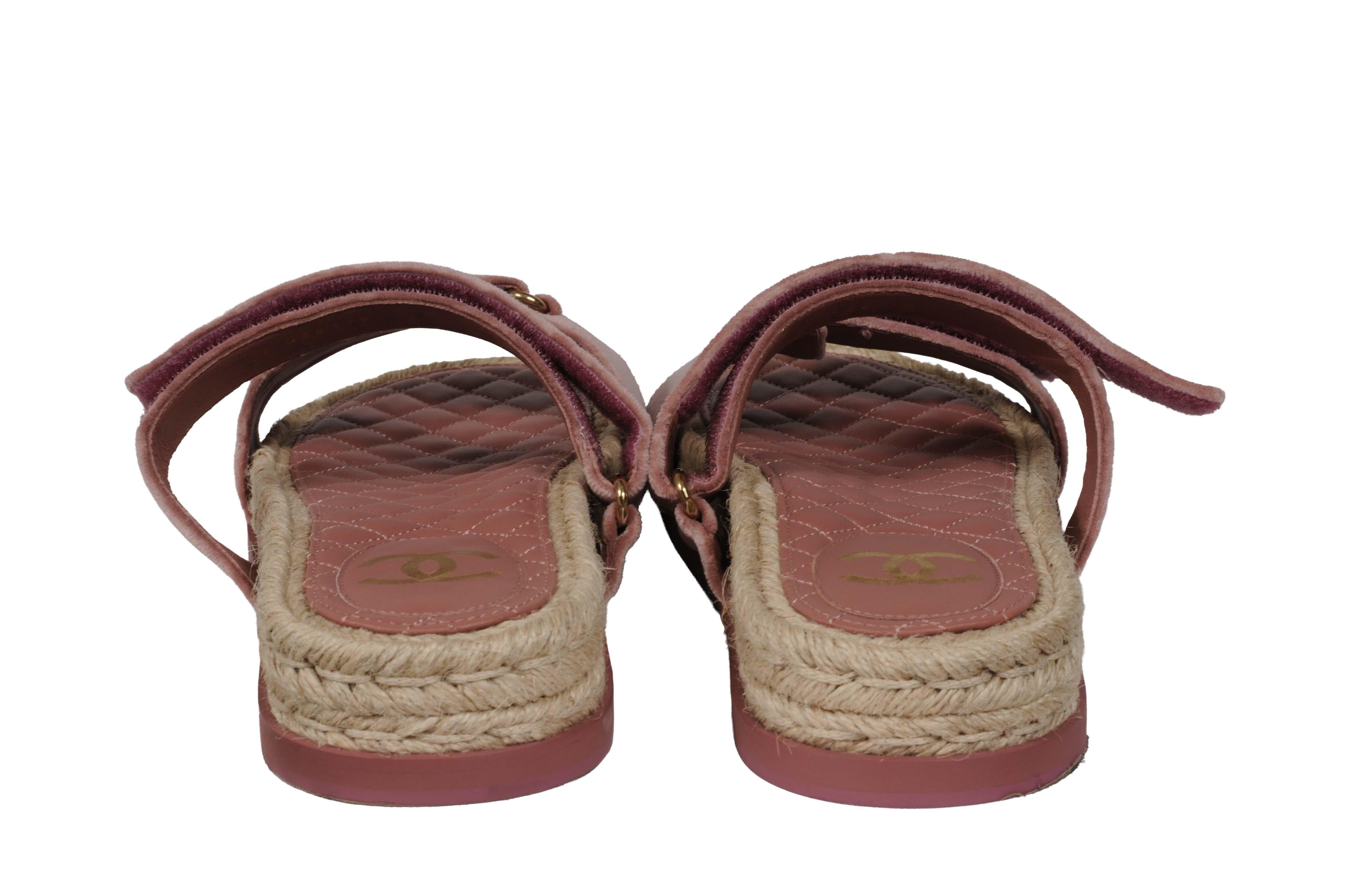 Chanel Donna CC Logo Espadrille Mules Sandali Taglia US 10 EU 40 Velluto Rosa Malva in vendita 2