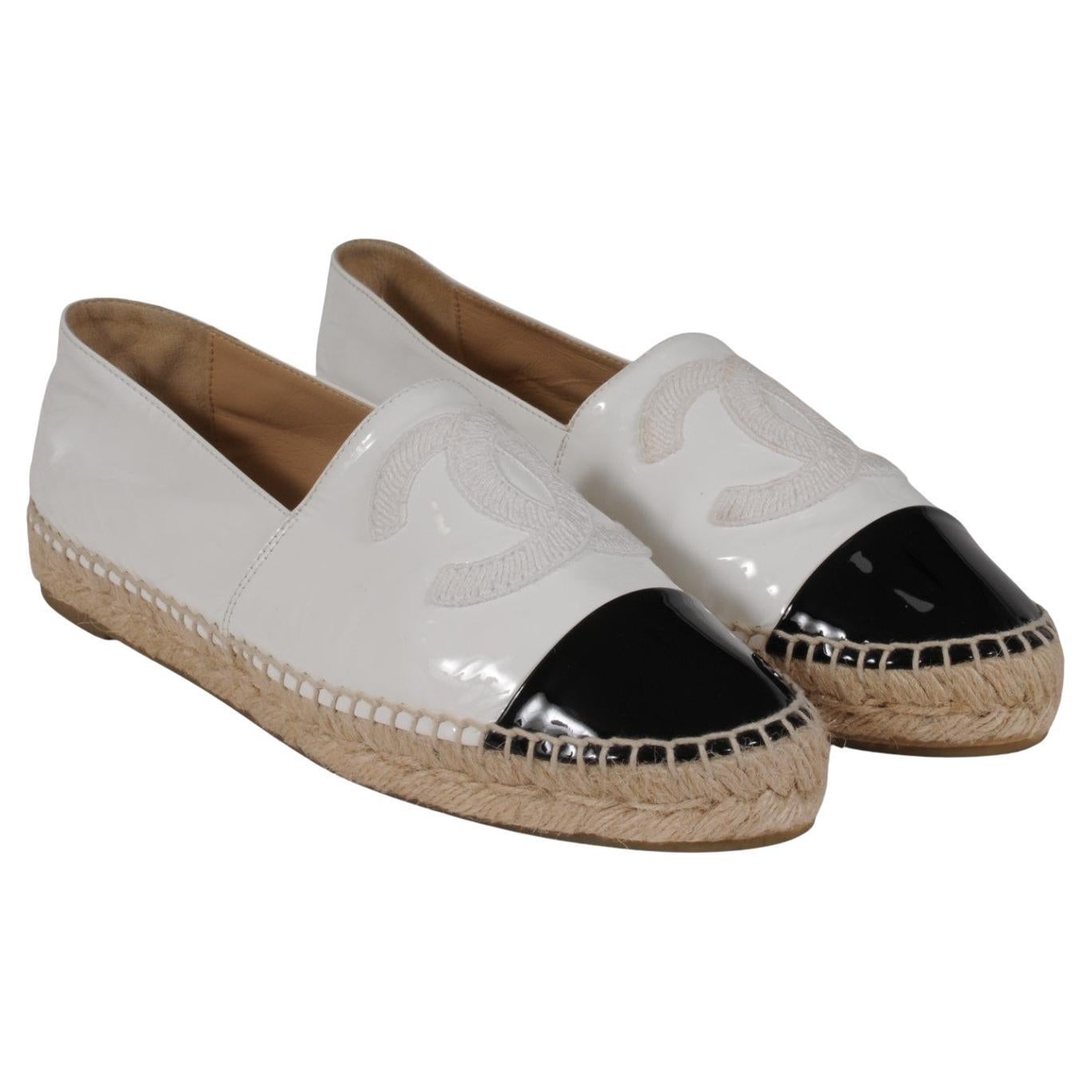Espadrilles Chanel Women CC Logo EU 39 US 9 White Black Patent Leather Cork Sole