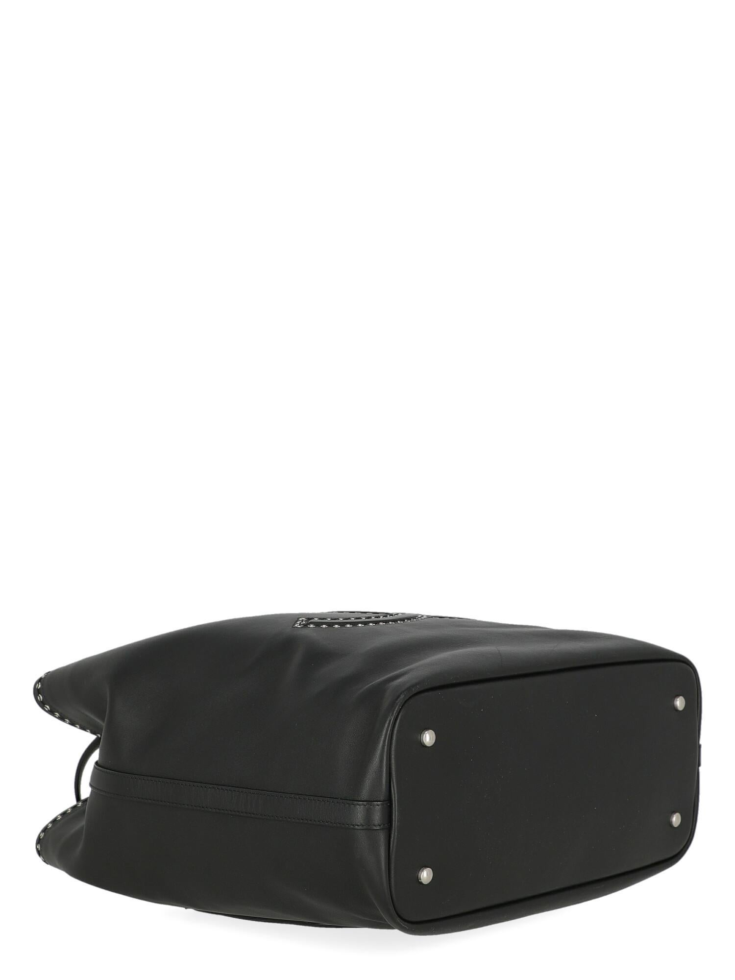 Chanel  Women   Handbags   Black Leather  For Sale 1