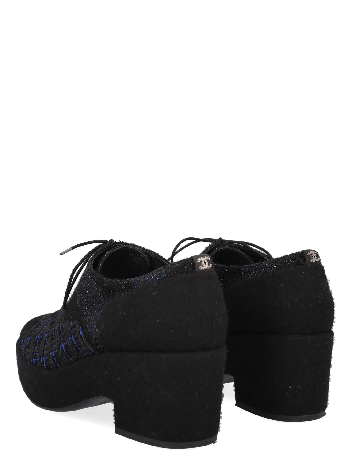 Chanel Women Lace-up Black, Navy Fabric EU 40.5 In Good Condition For Sale In Milan, IT