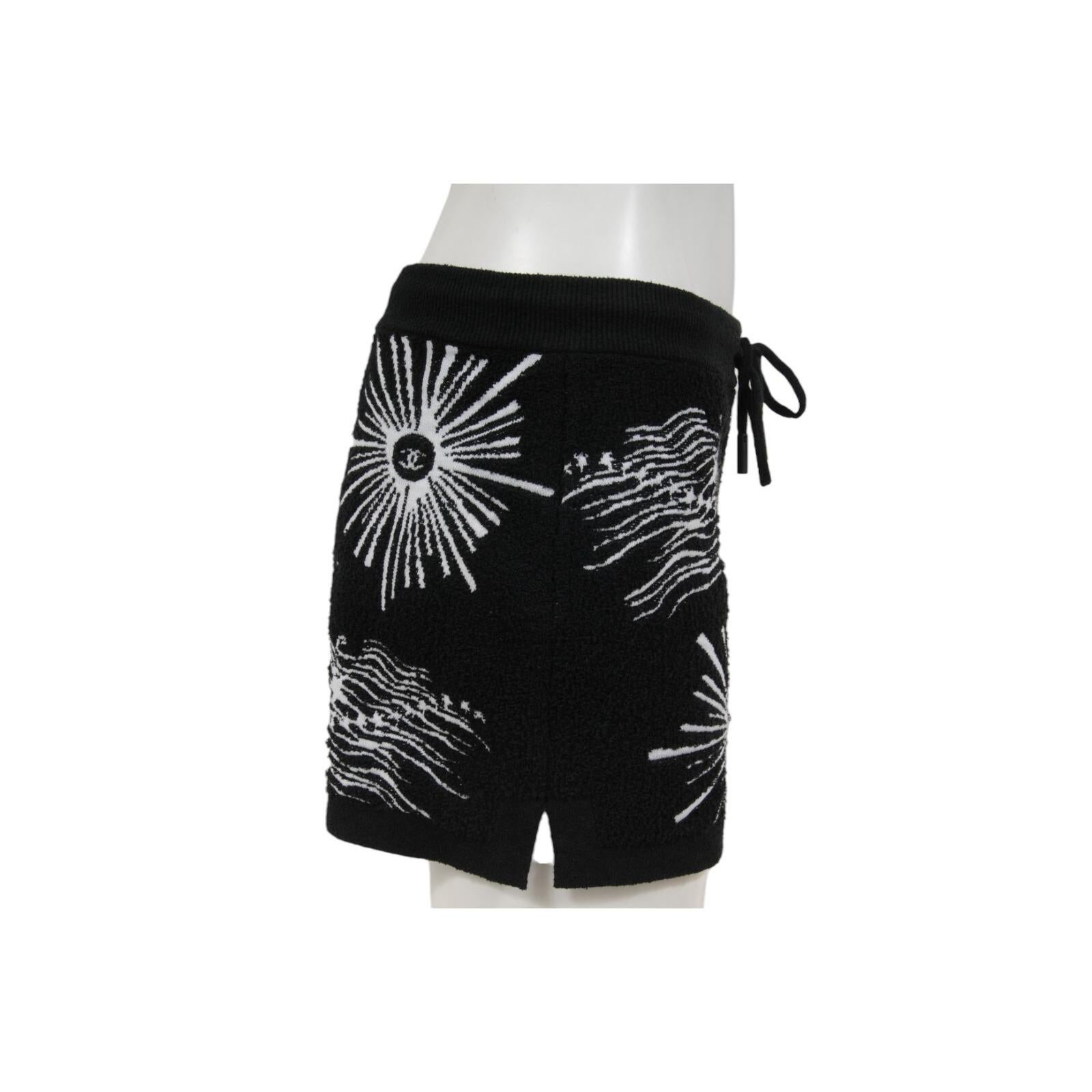 Chanel Mujer León CC Logo Pantalones Cortos Talla 36 Negro Blanco Elástico Cintura Tigre Sol en venta 7
