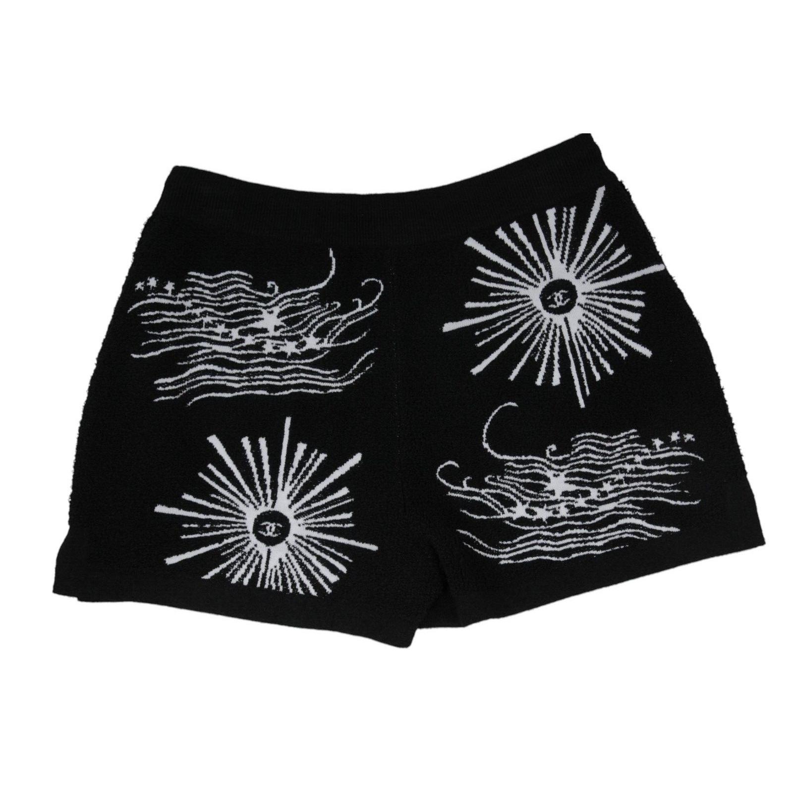 Chanel Mujer León CC Logo Pantalones Cortos Talla 36 Negro Blanco Elástico Cintura Tigre Sol en Excelente estado para la venta en North Miami, FL