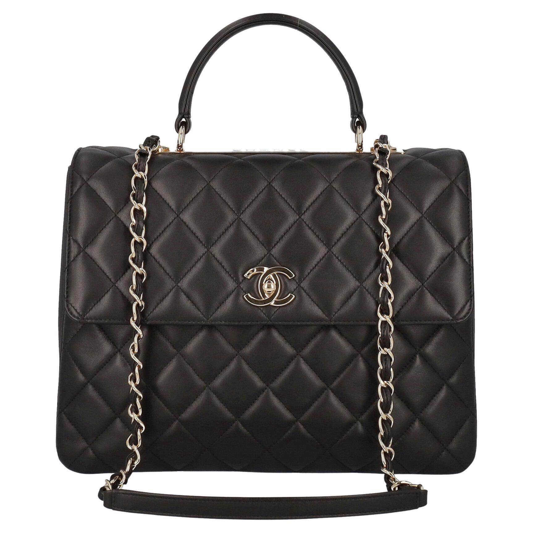 Chanel Women Shoulder bags Black Leather  For Sale