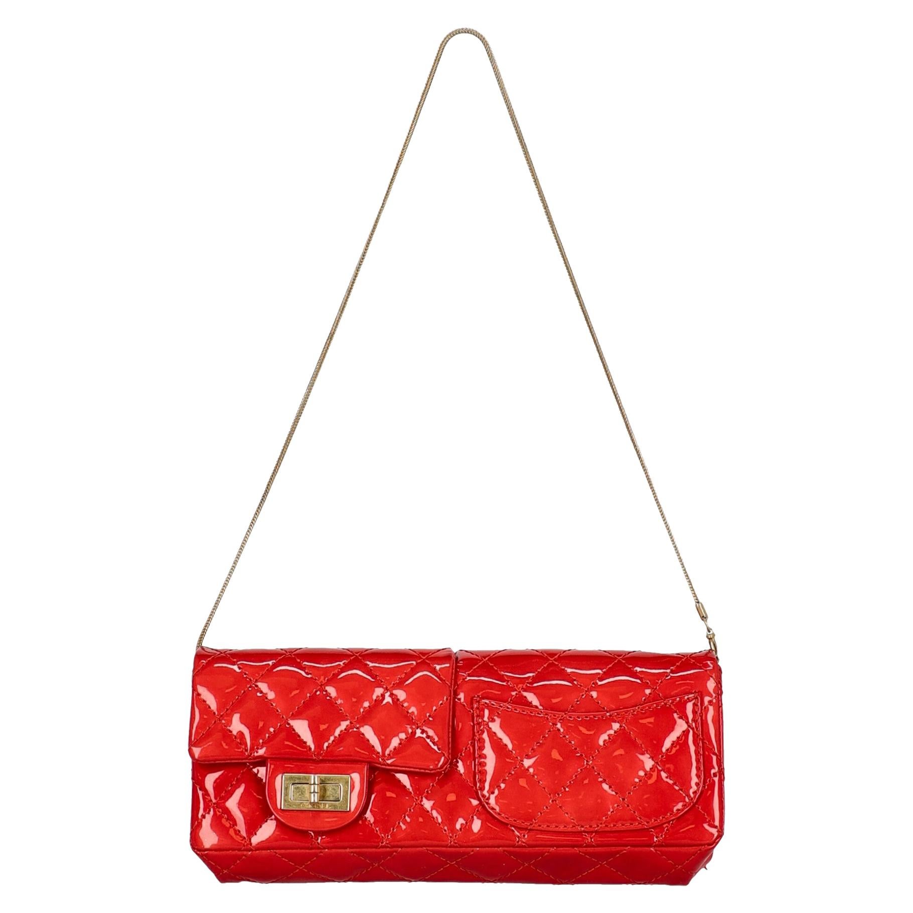 Chanel Women  Shoulder bags Red Leather For Sale