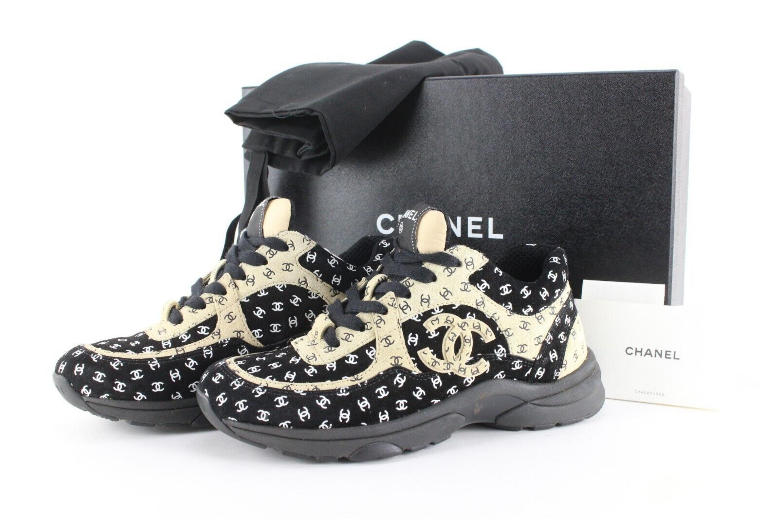 Chanel Women's 36 Light Brown x Black CC All Over Trainer Sneaker 1CJ0106

Date Code/Serial Number: W G39230

Made In: Italy

Measurements: Length:  10