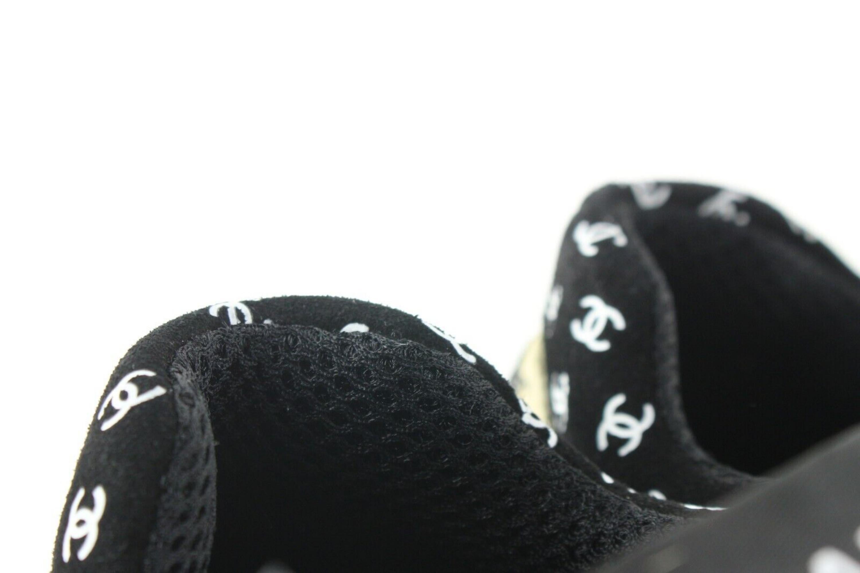 Chanel Women's 36 Light Brown x Black CC All Over Trainer Sneaker 1CJ0106 For Sale 1