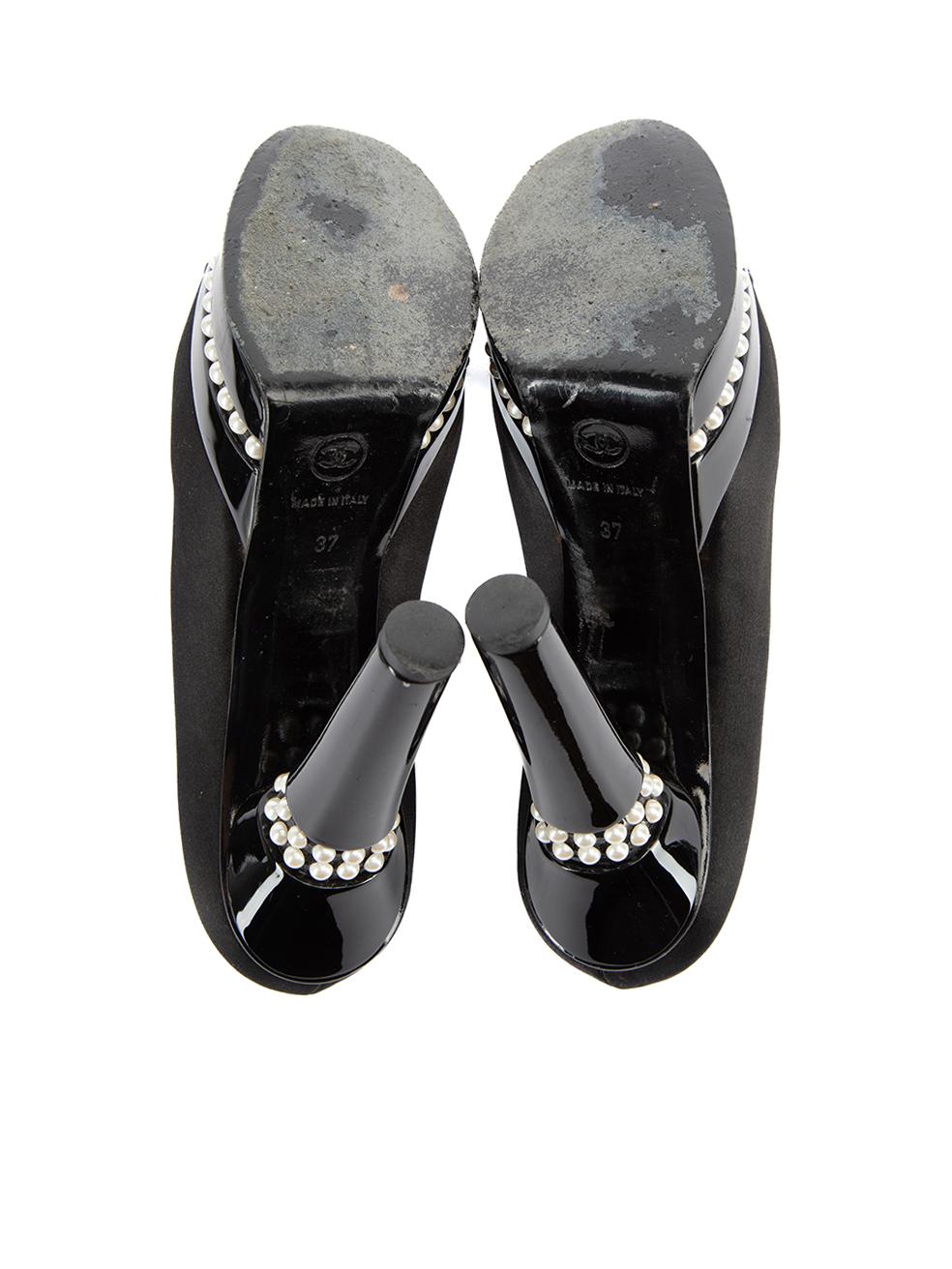 Chanel Women's Black Cap Toe Pearl Accent Platform Heels For Sale 1