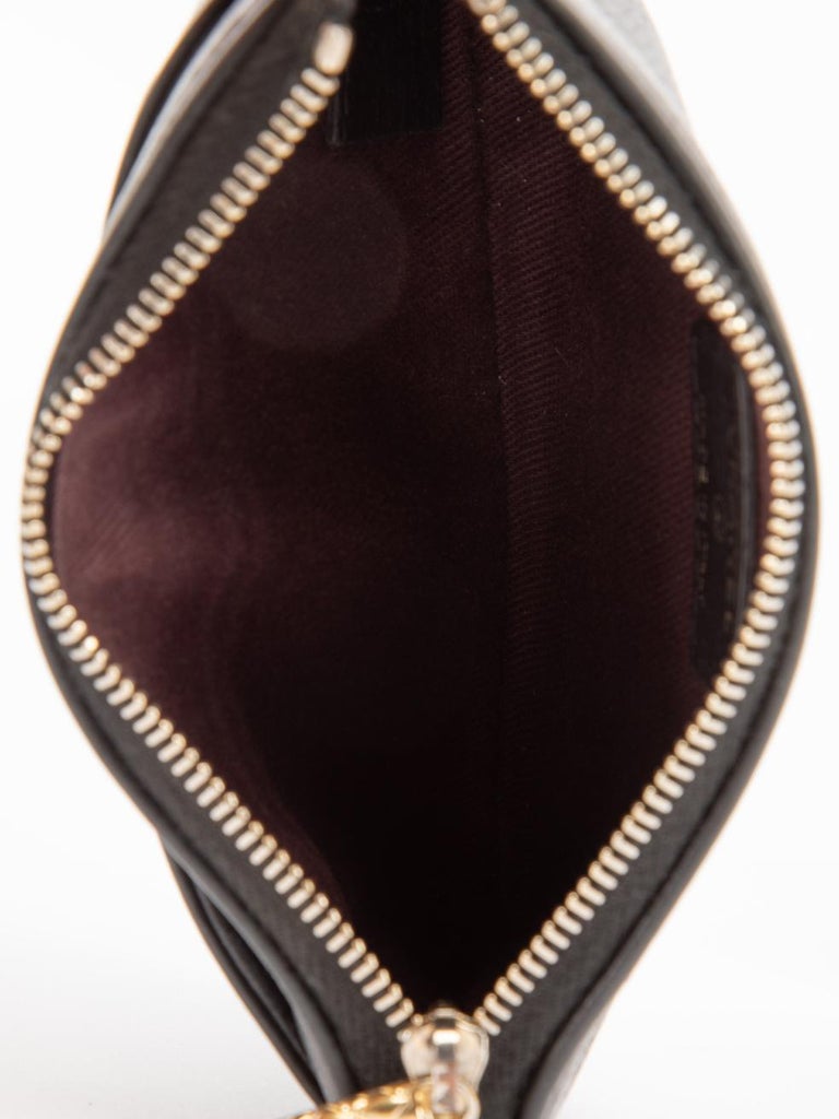 Chanel Women's Black Leather CC Zip Top Coin Purse For Sale at 1stDibs