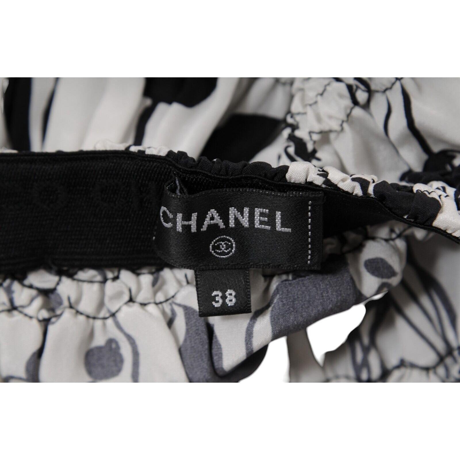 Chanel Damen CC Logo 22C Print Halter Top Größe IT 38 Weiß Schwarz Seide Bluse im Angebot 6