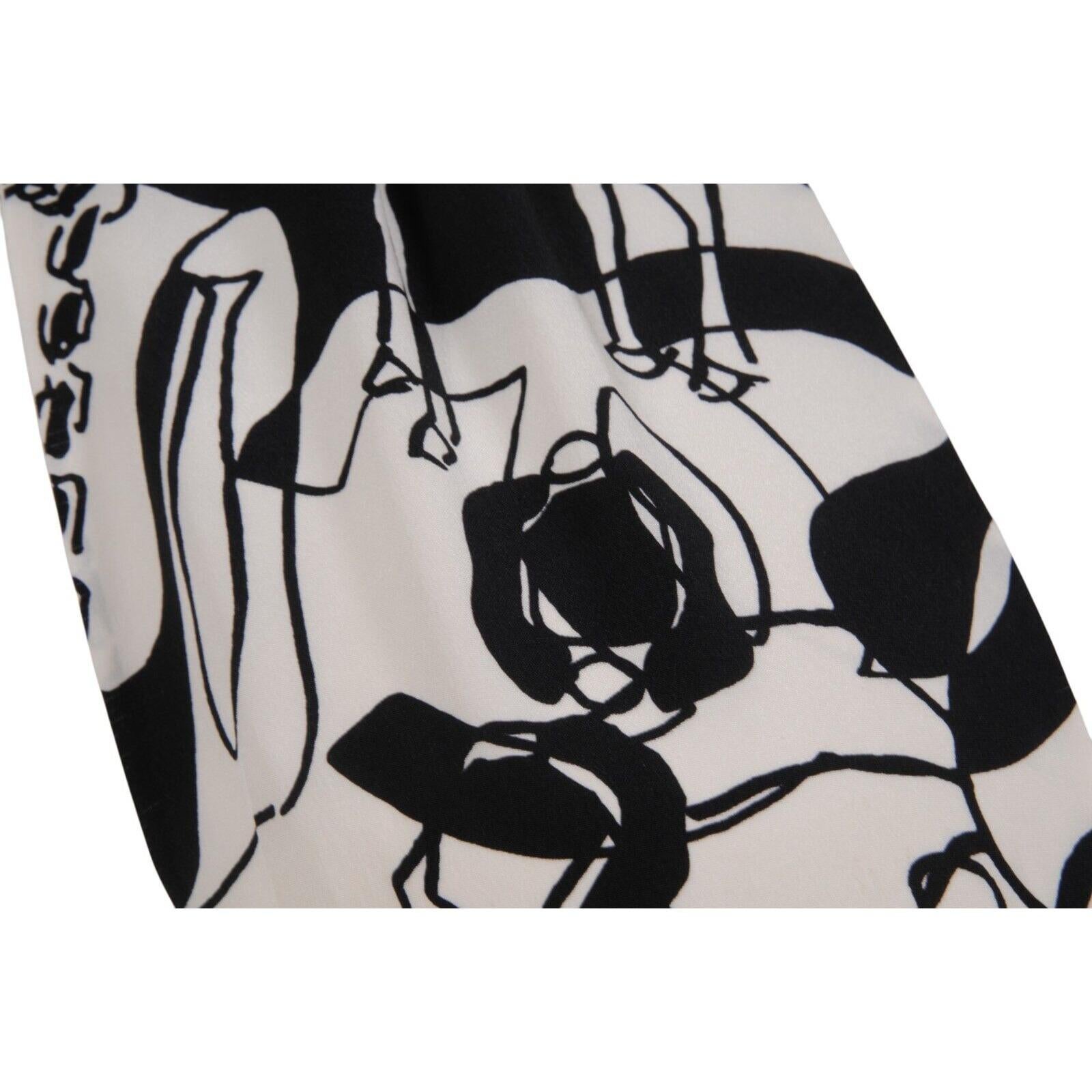 Chanel Damen CC Logo 22C Print Halter Top Größe IT 38 Weiß Schwarz Seide Bluse im Angebot 3
