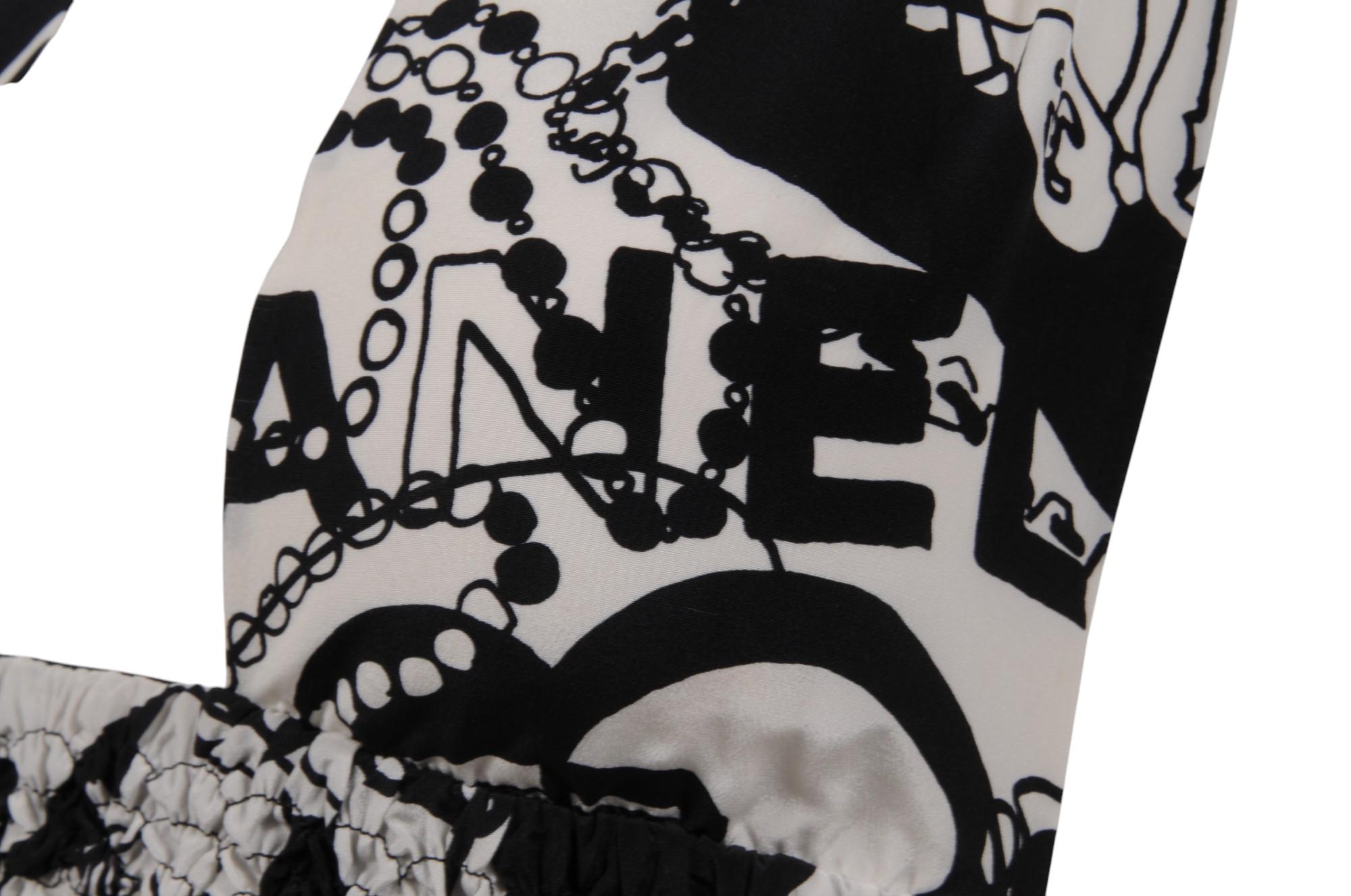 Chanel Damen CC Logo 22C Print Halter Top Größe IT 38 Weiß Schwarz Seide Bluse im Angebot 4