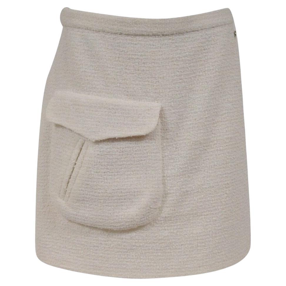 Chanel Womens CC Logo Mini Skirt 40 Nude Tan White Cargo Pocket Tweed Knit