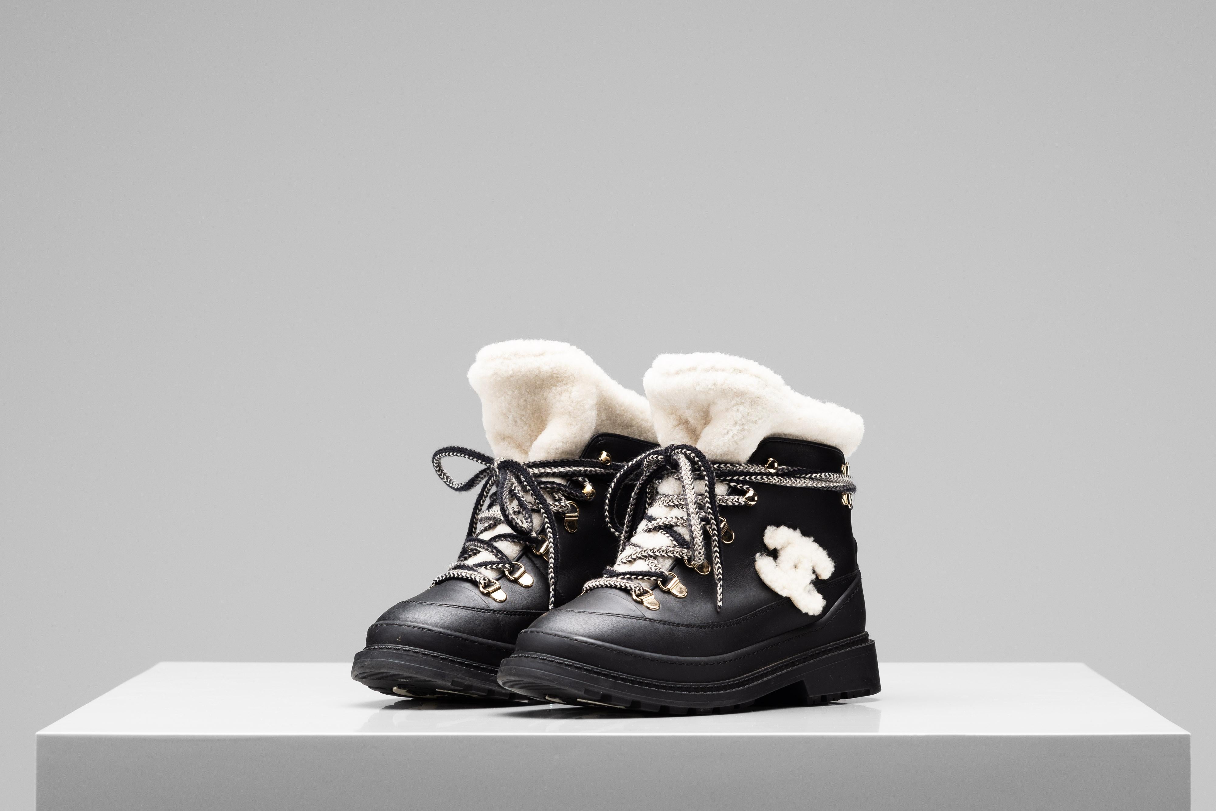 Women's or Men's Chanel Women's CC Winter Snow Boots Black Leather 36