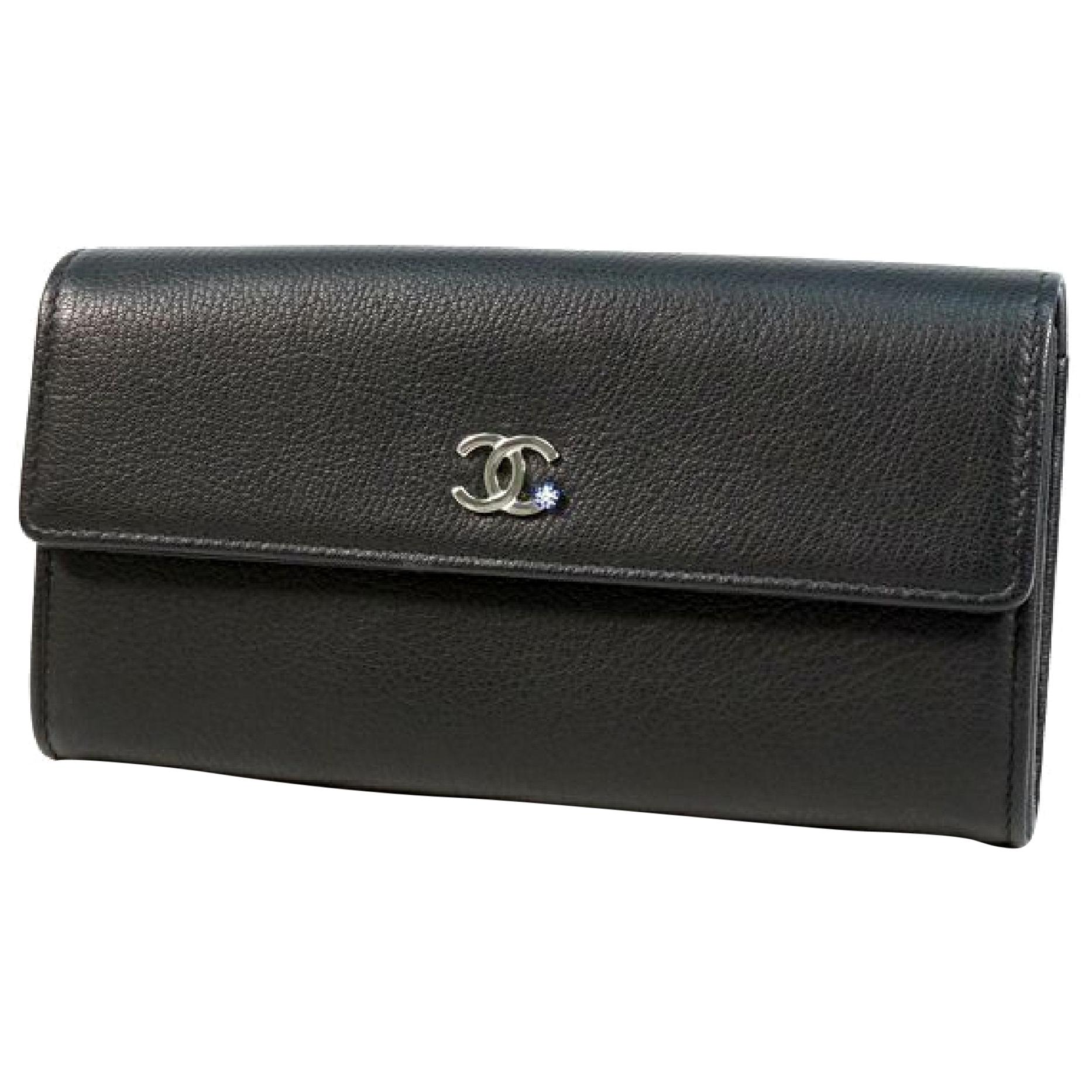 CHANEL Womens long wallet black For Sale at 1stDibs