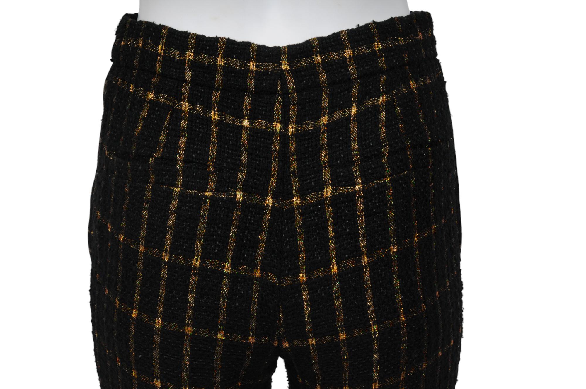 Chanel Womens Métiers d'Art 2019 Pantalon Size FR 36 Black Gold Tweed CC Logo en vente 1