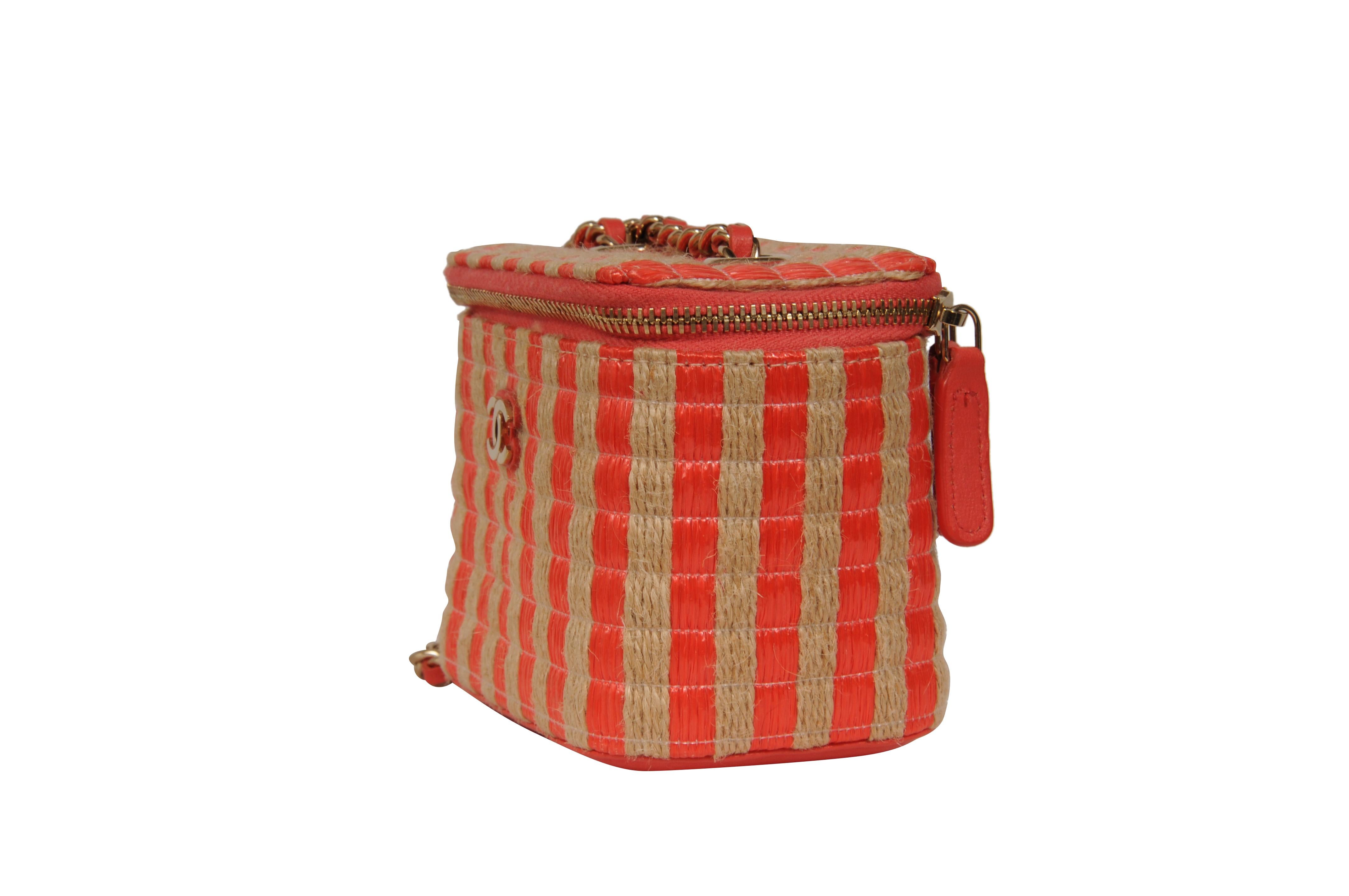 Marron Chanel Womens Raffia Jute Striped Mini Vanity Case Bag With Chain Red Pink Beige en vente