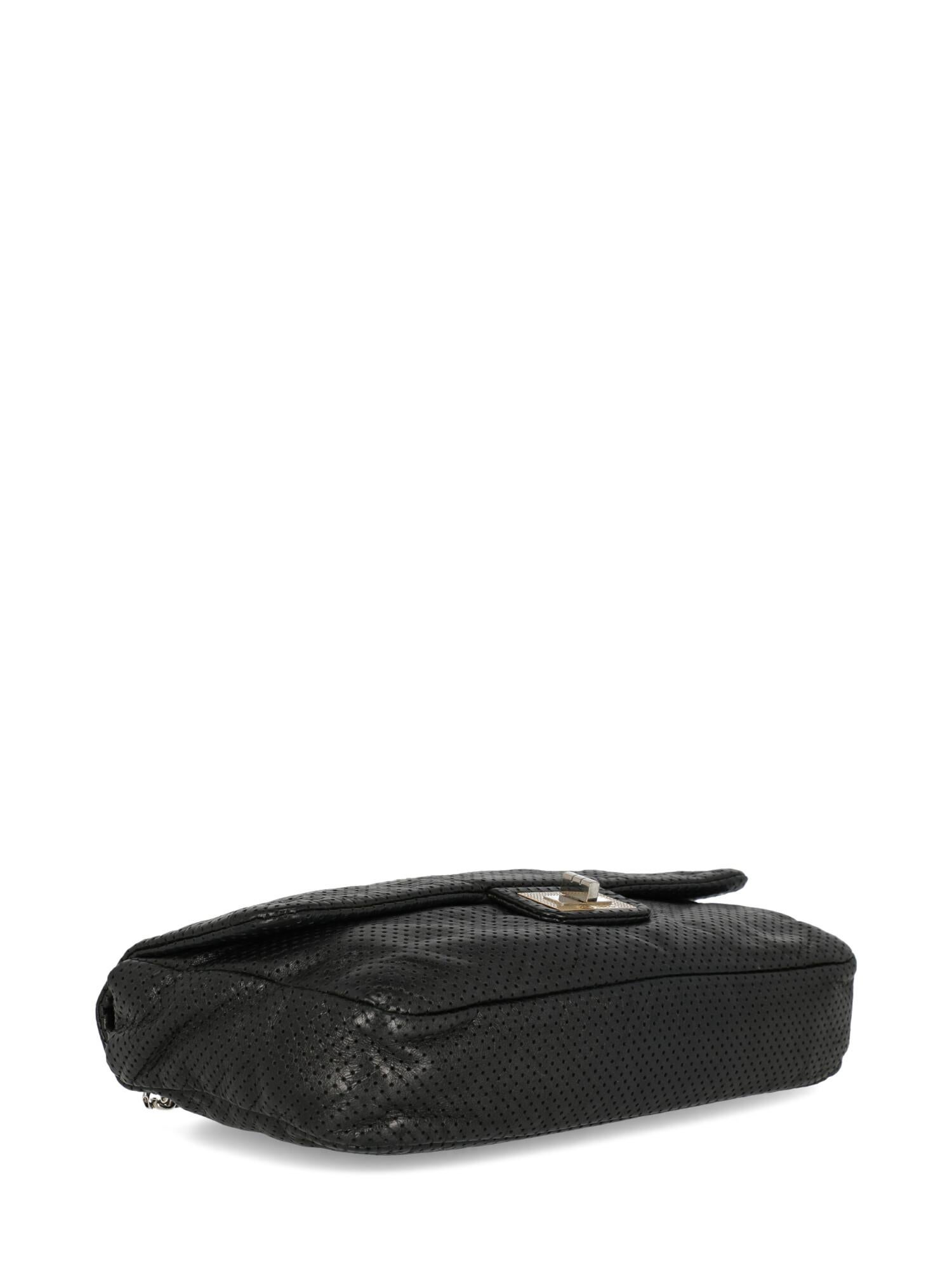 Chanel Women's Shoulder Bag Black Leather For Sale 2