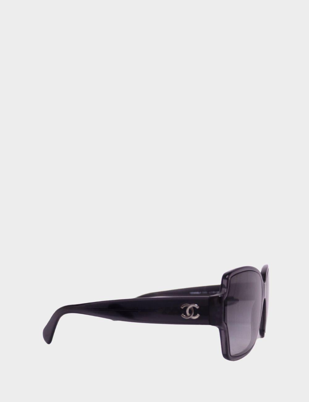 Chanel Gris