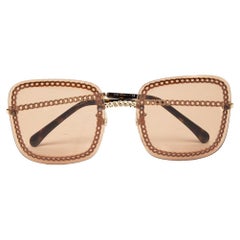 Chanel lunettes de soleil carrées pour femme 4244 avec détails en chaîne