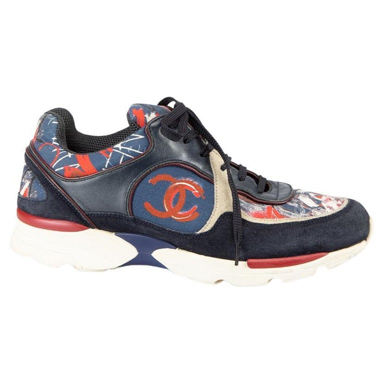 Overtake Monet suspend Chanel Women's Tri-Coloured CC Trainers For Sale at 1stDibs