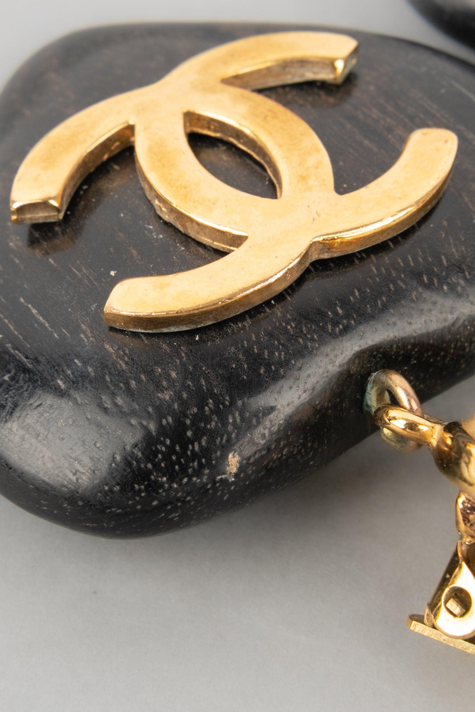 Chanel Wooden Heart-Shaped Clip-On Earrings, 1992 For Sale 1