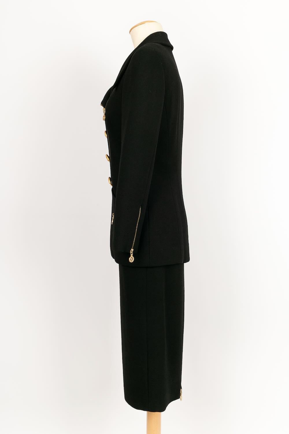 Chanel Wool and Gold Metal Suit Fall, 1992 In Excellent Condition In SAINT-OUEN-SUR-SEINE, FR