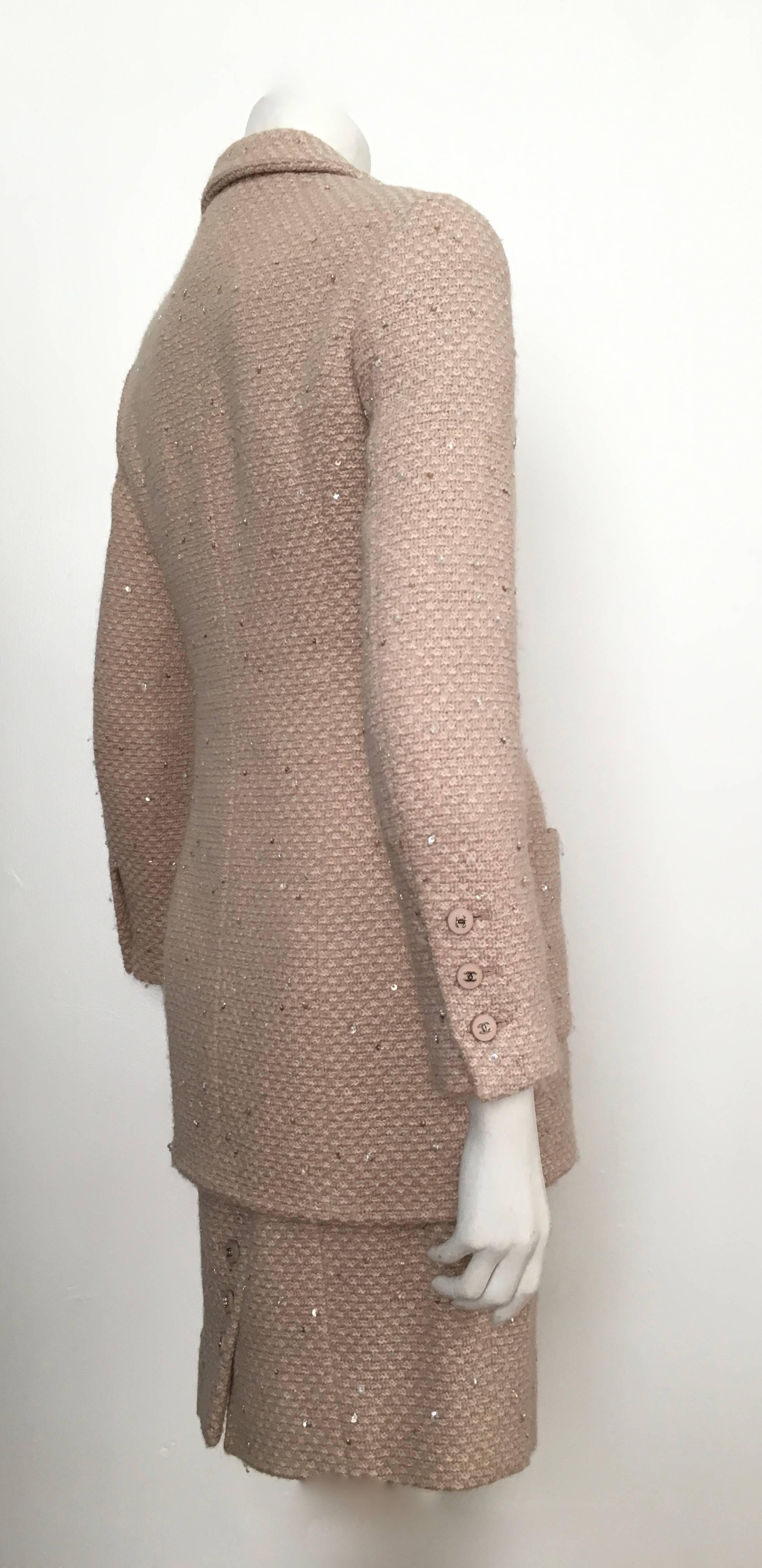 Chanel Wool Beige with Sequin Jacket & Skirt Suit Size 4 / 36. In Excellent Condition For Sale In Atlanta, GA