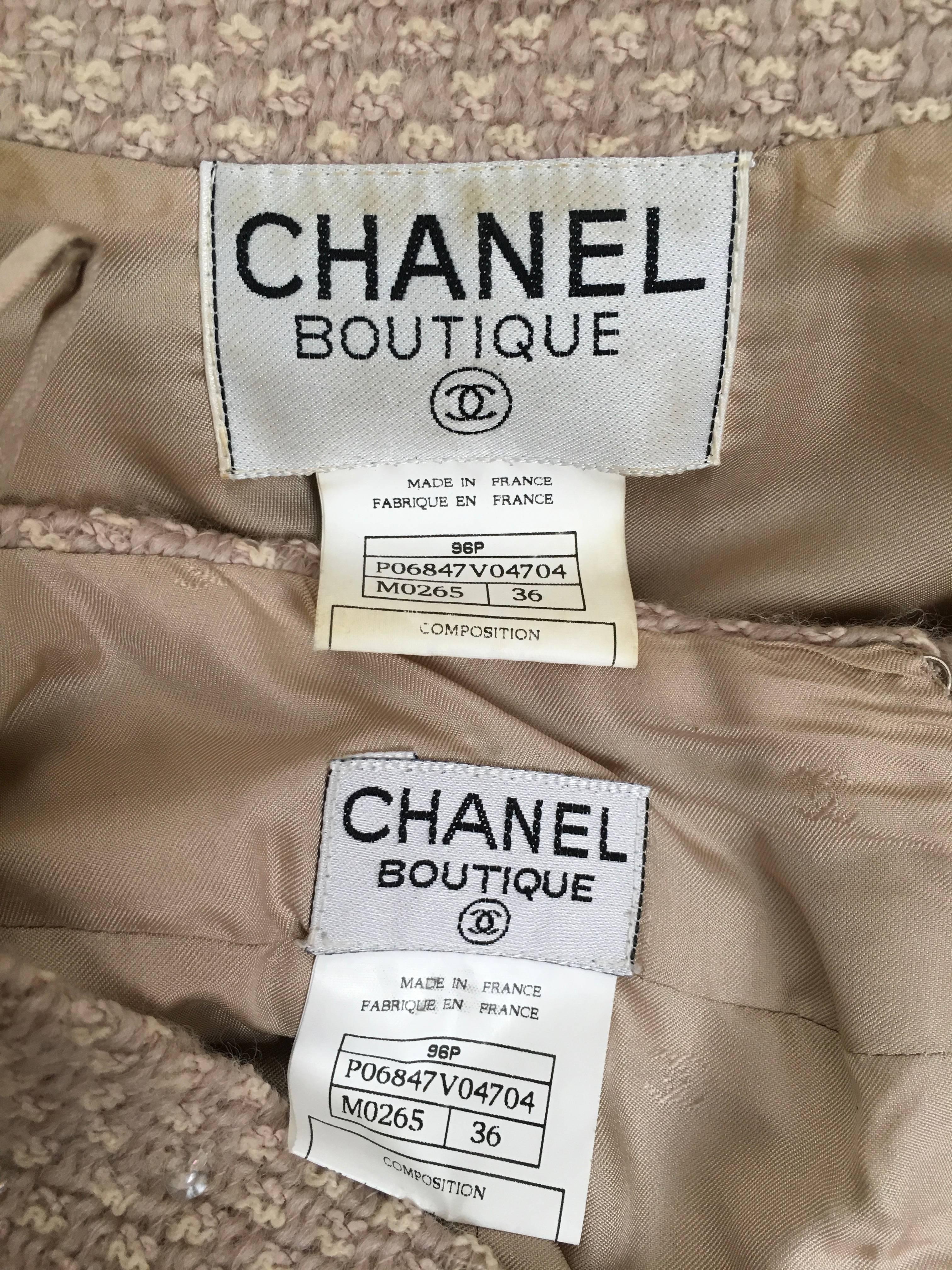 Chanel Wool Beige with Sequin Jacket & Skirt Suit Size 4 / 36. For Sale 5