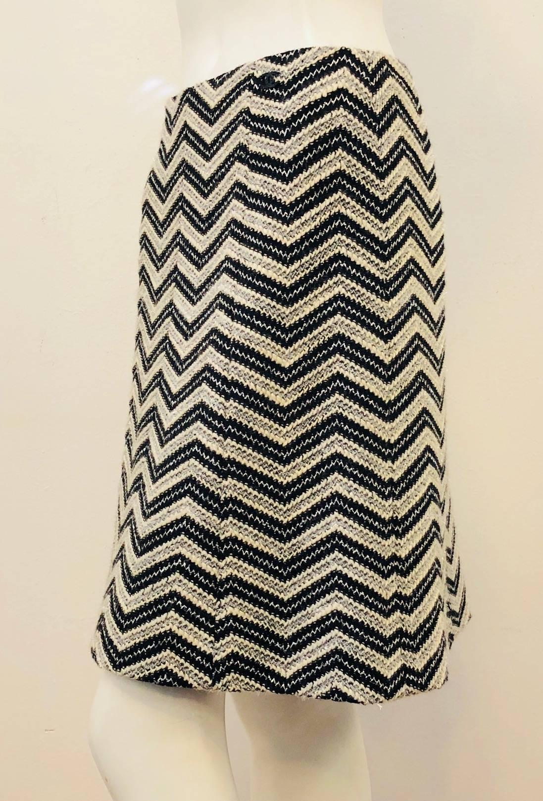 Women's Chanel Wool Blend Black/White and Silver Tone Threads Chevron A line Skirt  