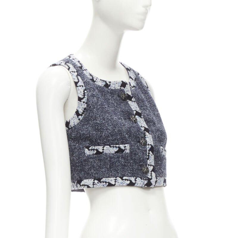 CHANEL wool cashmere blue tweed embroidery trim gripoix button cropped vest FR34 In Excellent Condition In Hong Kong, NT