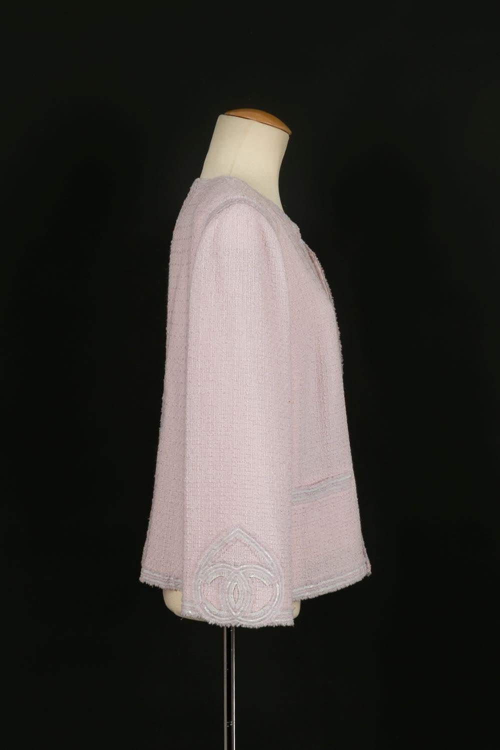 Chanel Wool Jacket in Pink with Silk Liningwith In Excellent Condition For Sale In SAINT-OUEN-SUR-SEINE, FR