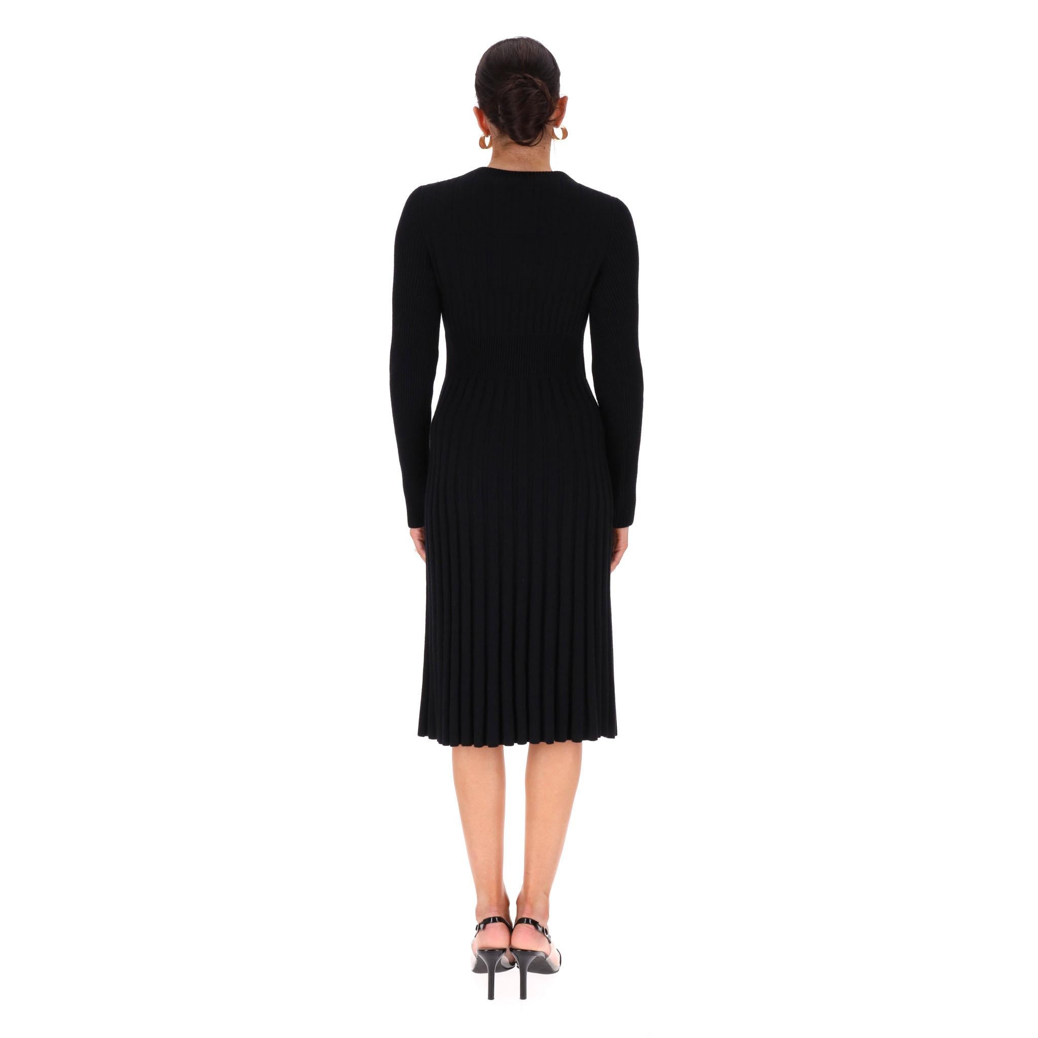 Chanel Wool Ribbed Plisse Dress In Excellent Condition For Sale In London, GB