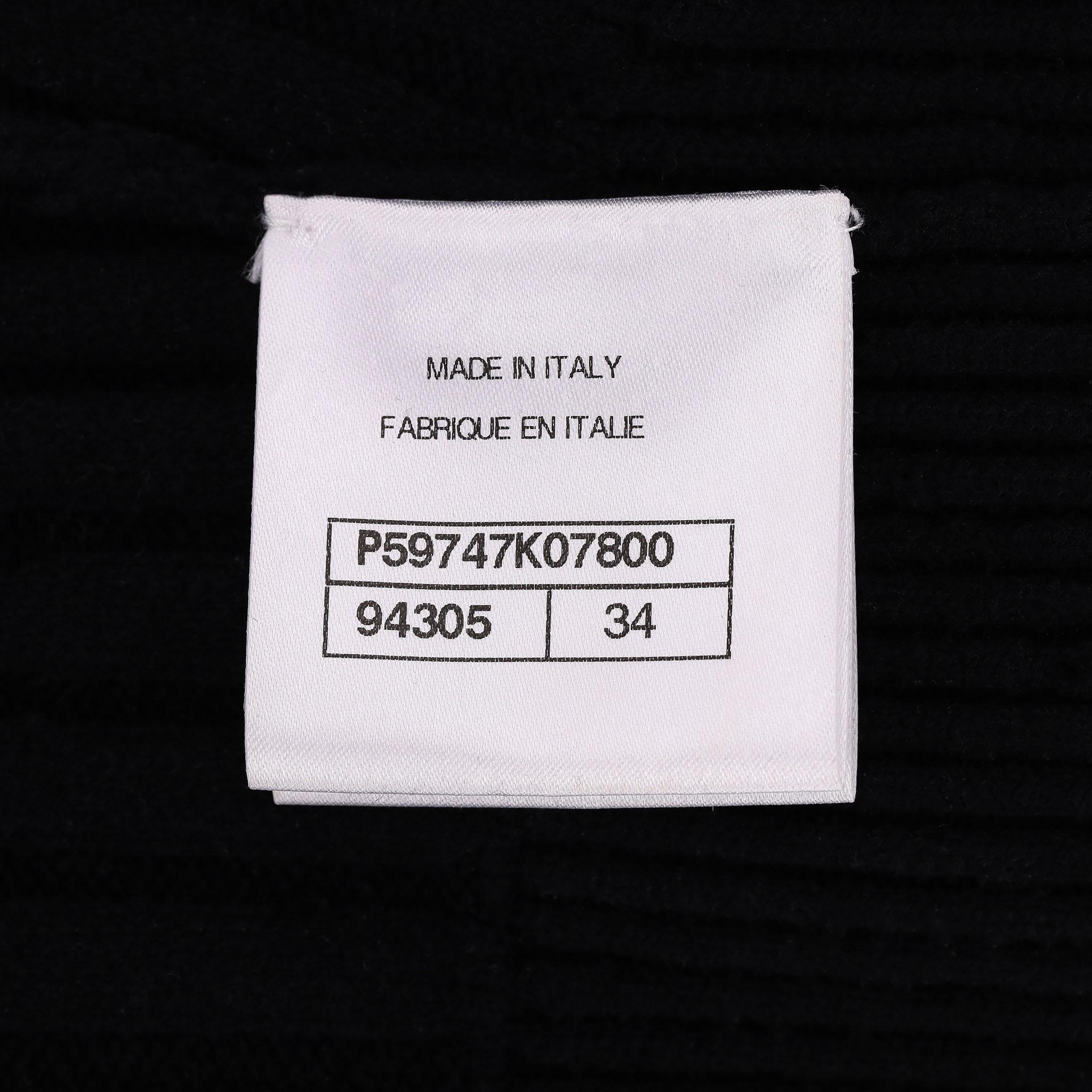 Chanel Wool Ribbed Plisse Dress For Sale 2
