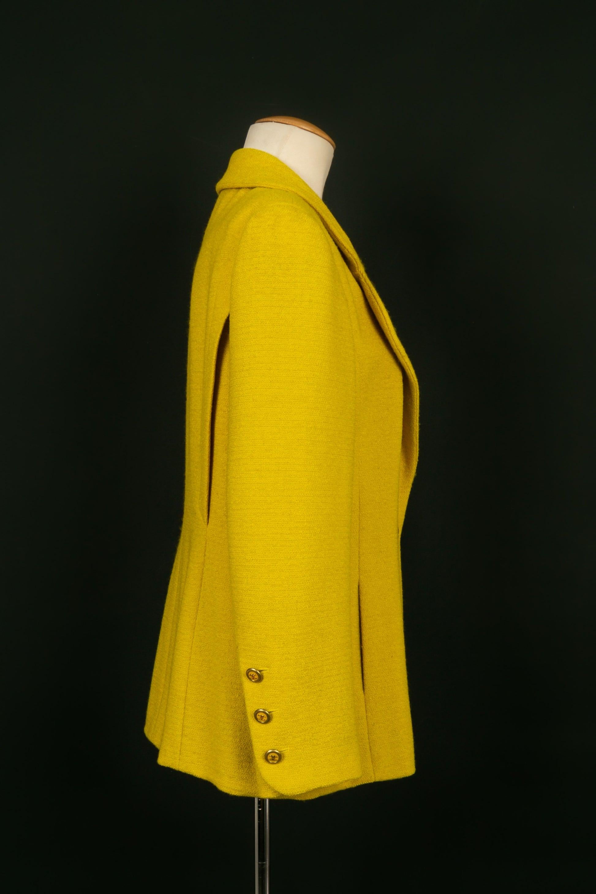 Women's Chanel Wool Tweed Jacket with Yellow Silk Lining, 1994 For Sale
