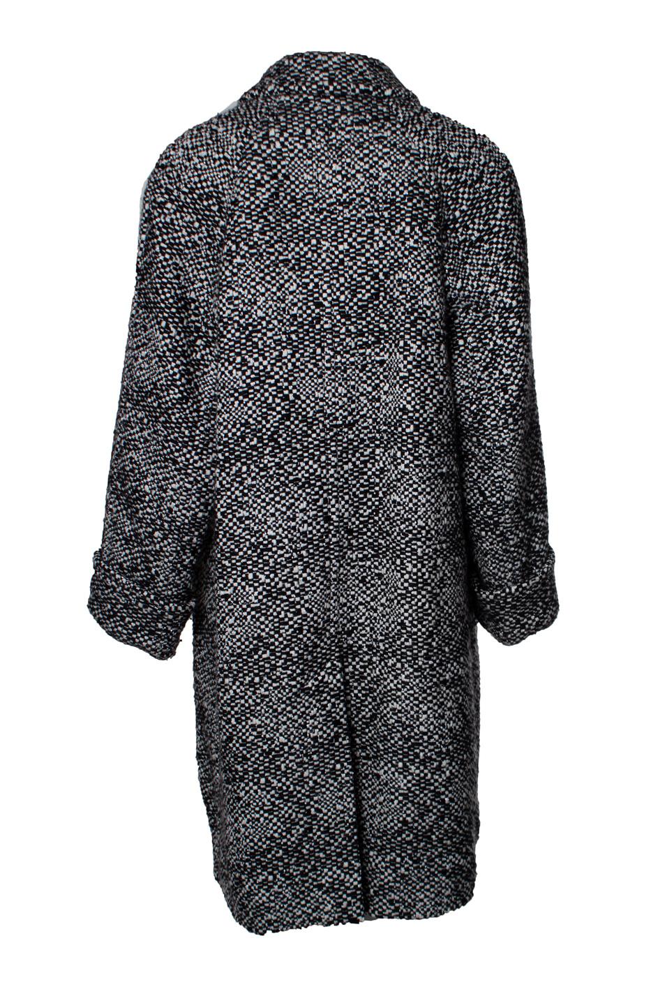 Chanel, Wool tweed sequinned coat In Excellent Condition For Sale In AMSTERDAM, NL