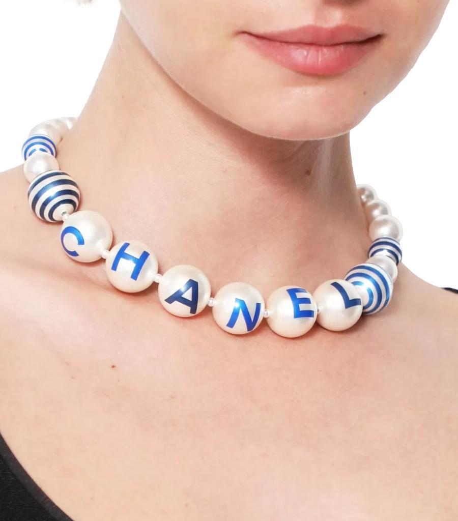 Women's or Men's Chanel  Worded Pearl Chocker Necklace From The 'La Pausa' Collection For Sale
