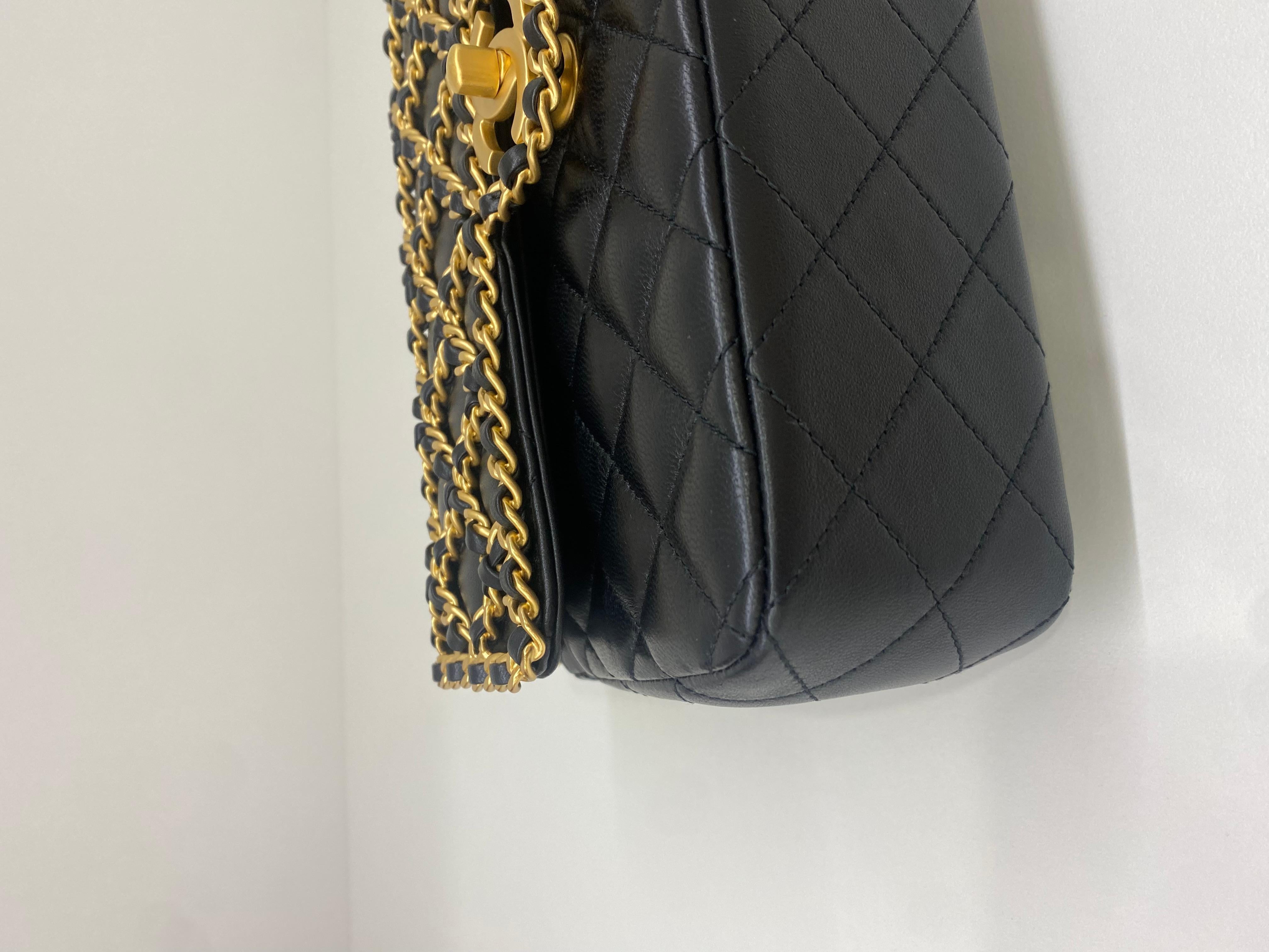 Women's or Men's Chanel Woven Chain Classic Flap Exclusive Black GHW For Sale