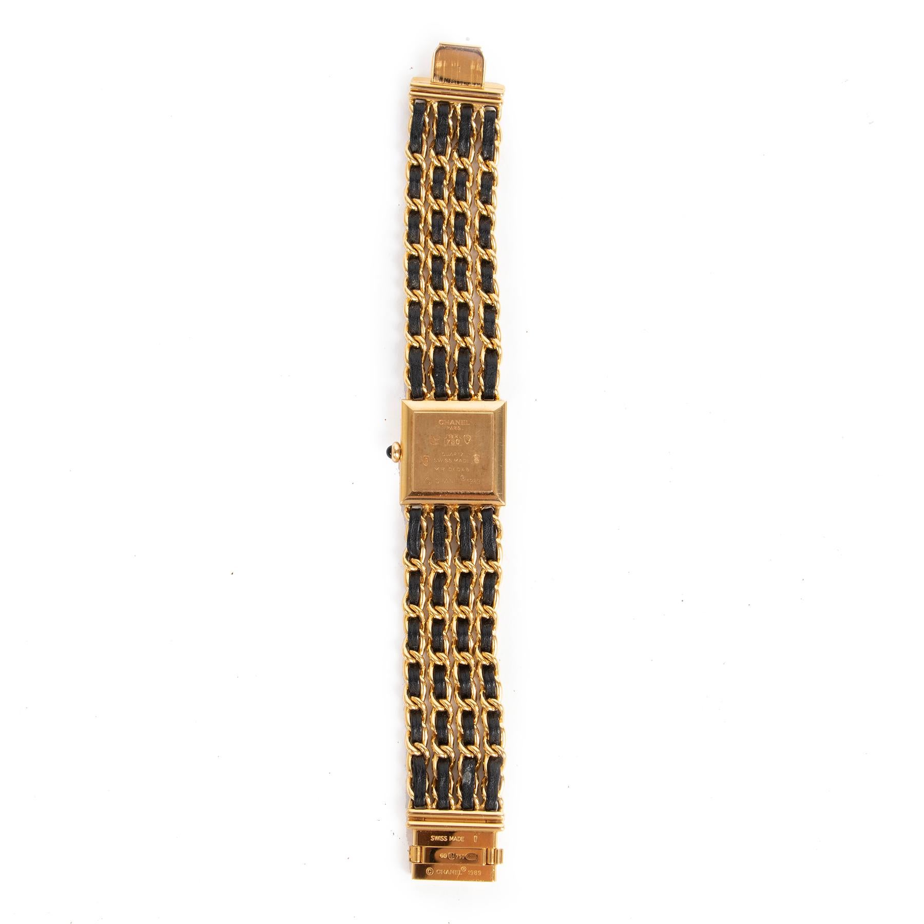 Very good condition

Chanel Woven Chain Mademoiselle 18K Watch

Get yourself an absolutely iconic piece with this Chanel Mademoiselle watch. This rare and highly covetable piece features the signature woven chain and is crafted from 18 karat gold.