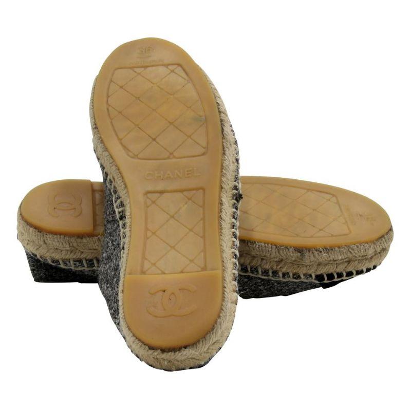 Chanel Woven Espadrille 36 Monogram CC Cap Toe Flats CC-0505N-0158 In Good Condition For Sale In Downey, CA