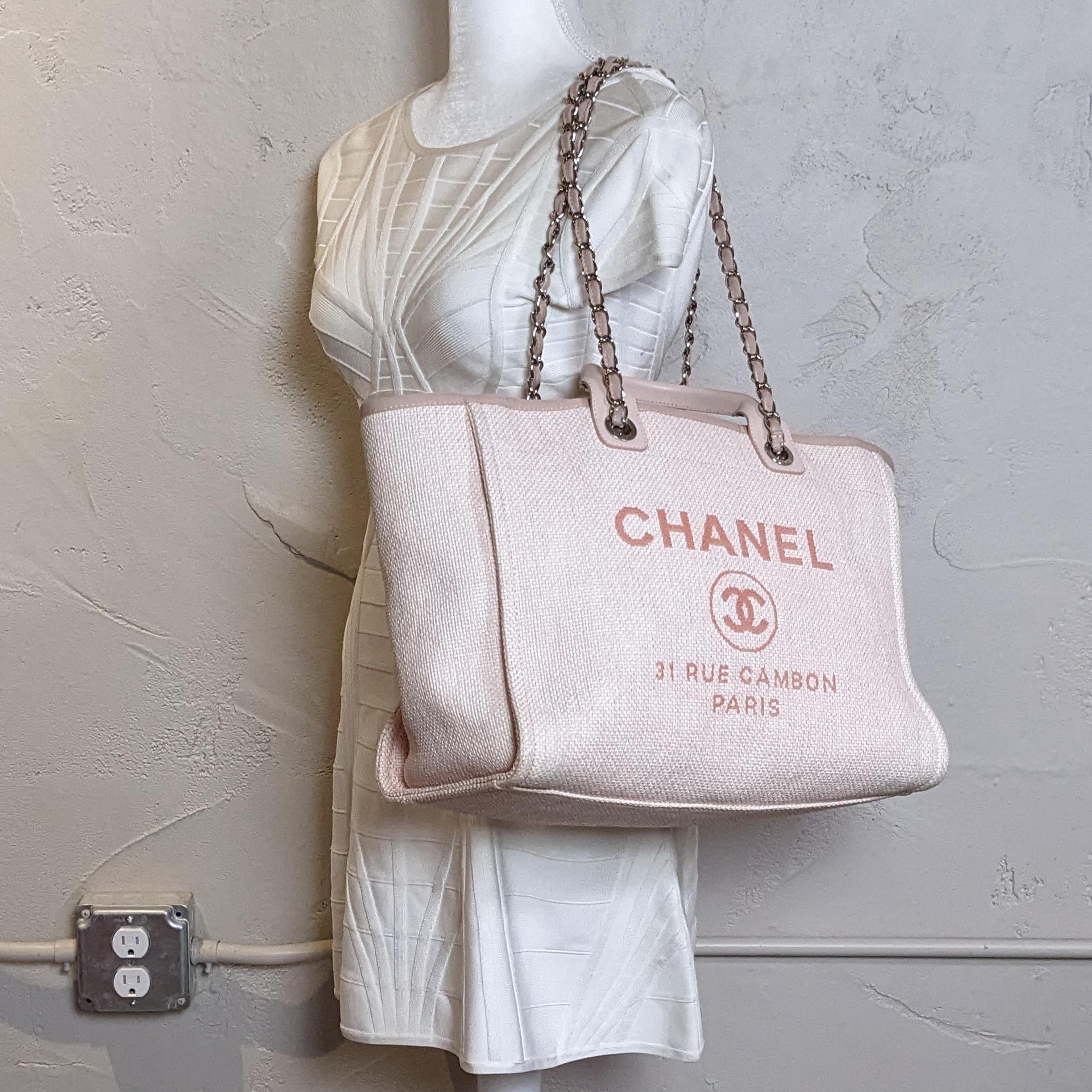 Sac cabas Deauville en raphia rose tissé de taille moyenne Chanel 8