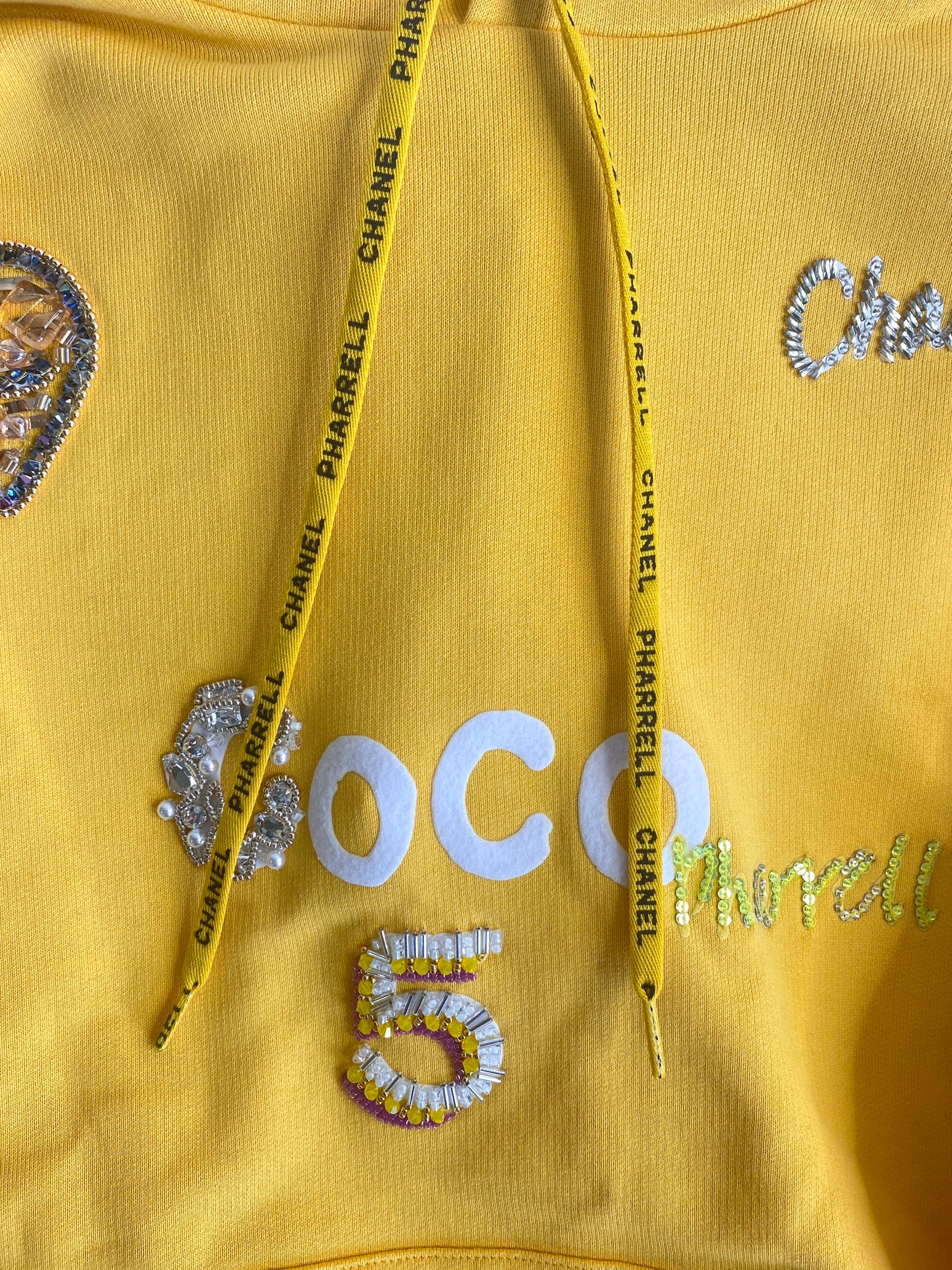 Chanel x Pharrell 2019 Chanel Appliqué Sunflower Yellow Hoodie  For Sale 4
